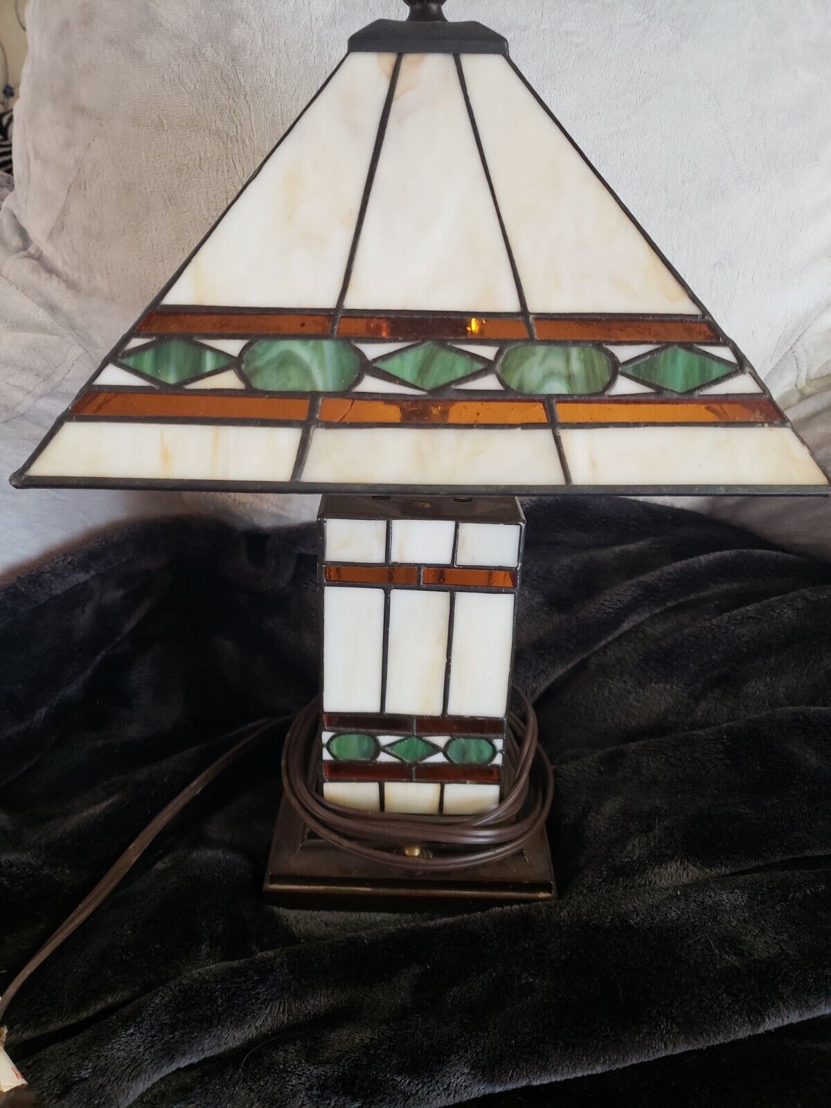stained glass tiffany style accent table lamps