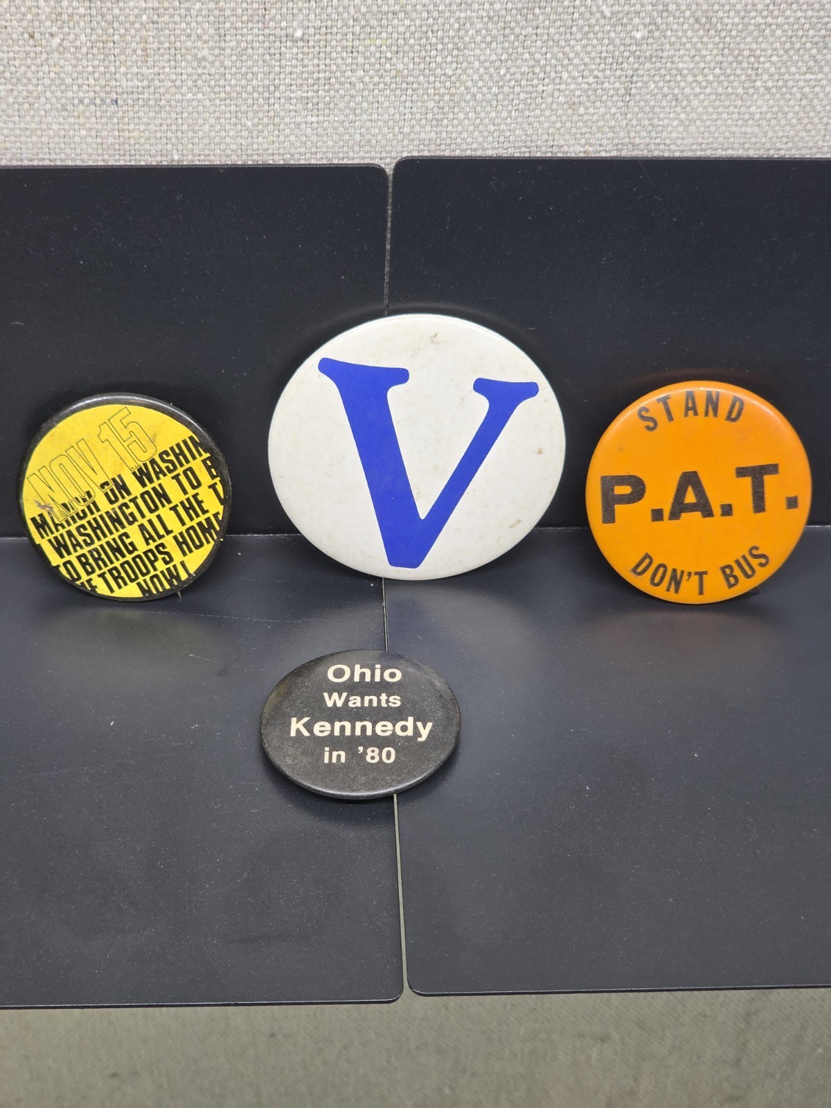 Vtg 1960s-80s Political Protest Pinback Button Lot 1969 Vietnam March Kennedy 80