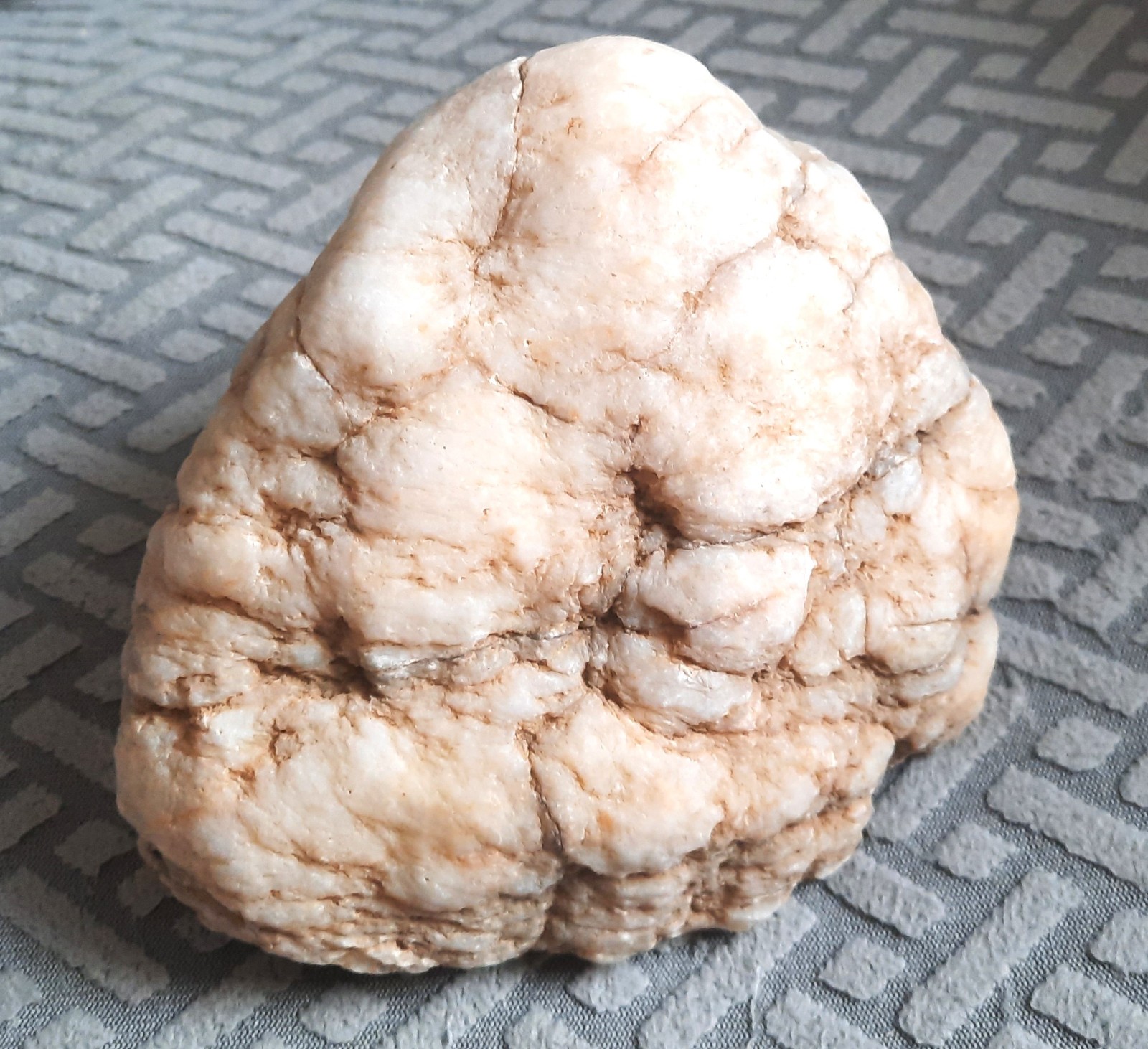 A 2 Pound Amazing Chalcedony Flow Stone. Macon Co. TN. A 2 Pound Amazing Chalcedony Flow Stone. Macon Co. TN.