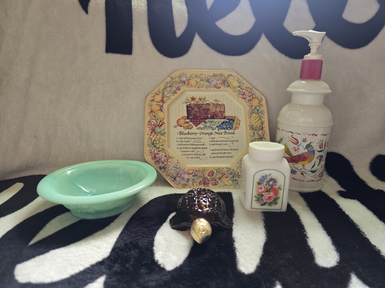 VTG Avon Lot Turtle Cologne Powder Jar Farmhouse Pump Recipe Plate Glass Bowl