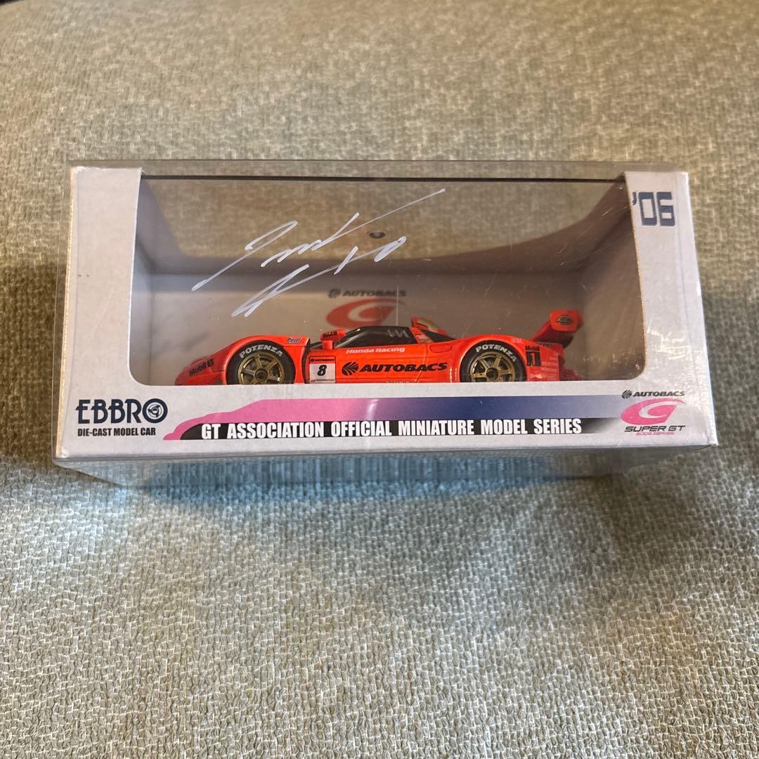 EBBRO 1/43 ARTA NSX No.8 SUPER GT 2006 Diecast Model Signed by Daisuke Ito EBBRO 1/43 ARTA NSX No.8 SUPER GT 2006 Diecast Model Signed by Daisuke Ito