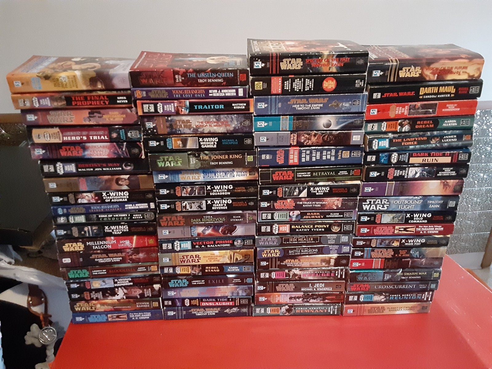 VINTAGE STAR WARS (72) PAPERBACK BOOK LOT X-WING JEDI ACADAMY DARK FORCE RISING VINTAGE STAR WARS (72) PAPERBACK BOOK LOT X-WING JEDI ACADAMY DARK FORCE RISING