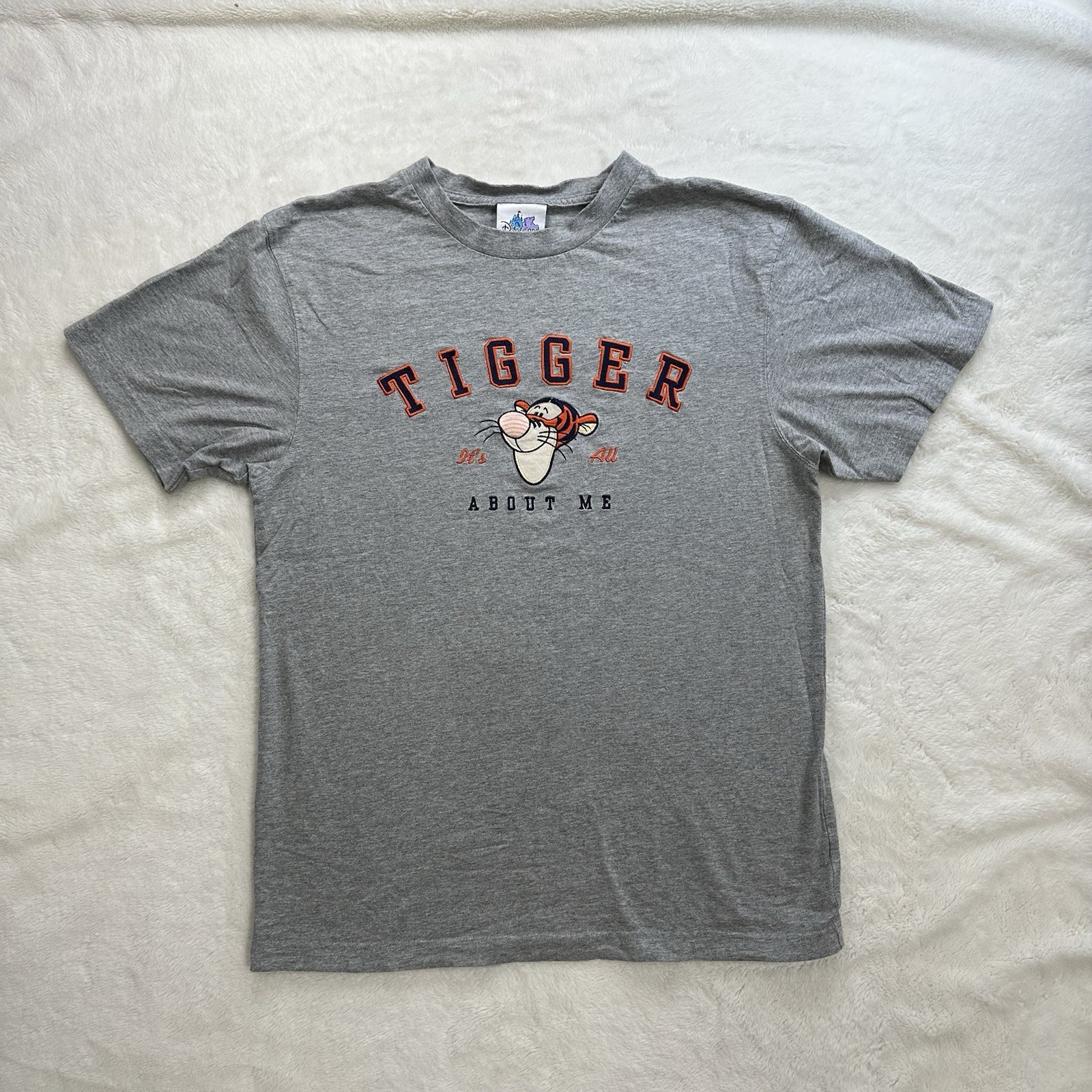 VTG Disneyland Resort Tigger It’s All About Me Shirt L VTG Disneyland Resort Tigger It’s All About Me Shirt L