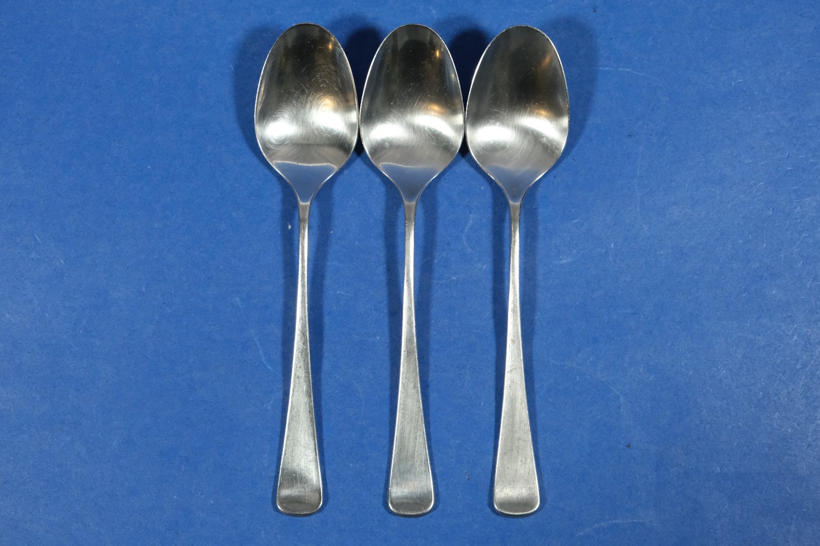 3 x WMF Cromargan Germany Finesse Oval Place Soup Spoons 7 ¼” 3 x WMF Cromargan Germany Finesse Oval Place Soup Spoons 7 ¼”