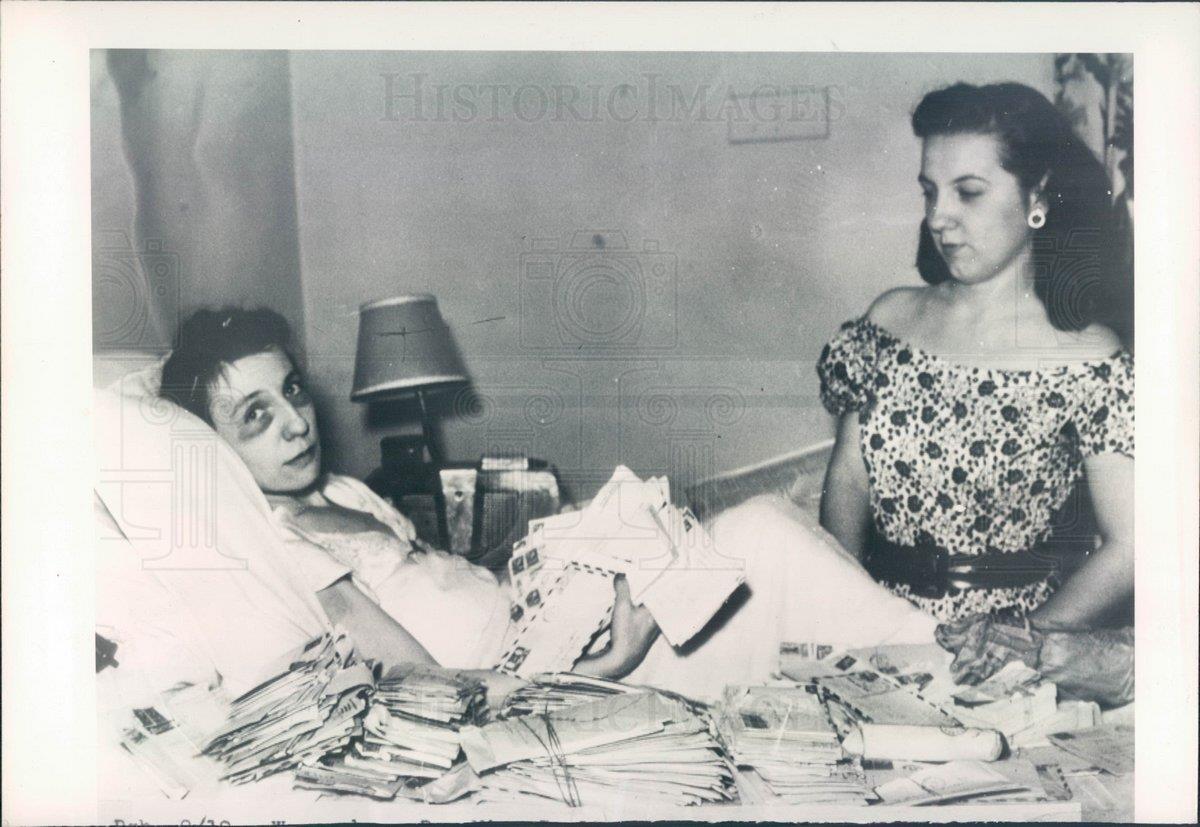 1948 Press Photo Waynesburg PA Pauline Lucas Hiccuping For 173 Days - ner32657 1948 Press Photo Waynesburg PA Pauline Lucas Hiccuping For 173 Days - ner32657