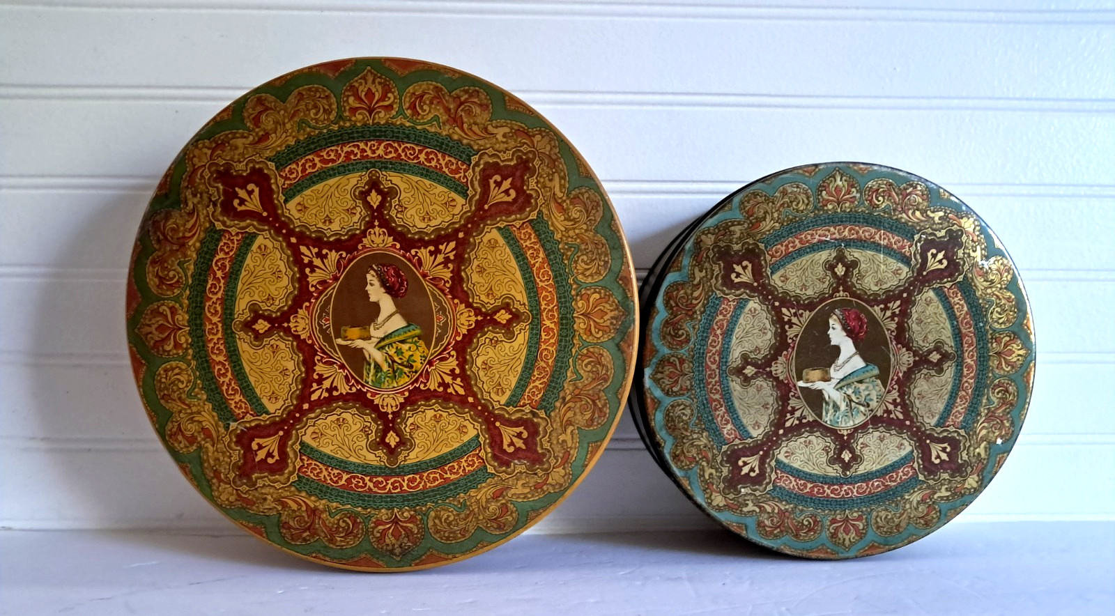 2 Vintage Collector Round Tin Lid Victorian Lady Metal 8 & 10 inch Fruit Cake 2 Vintage Collector Round Tin Lid Victorian Lady Metal 8 & 10 inch Fruit Cake