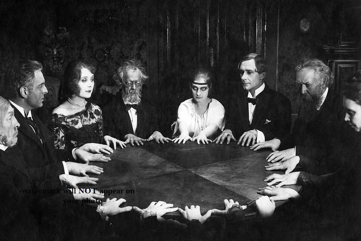 Creepy Vintage Seance PHOTO Scary Strange Spooky Dead Spirits Ghosts Group Talk Creepy Vintage Seance PHOTO Scary Strange Spooky Dead Spirits Ghosts Group Talk