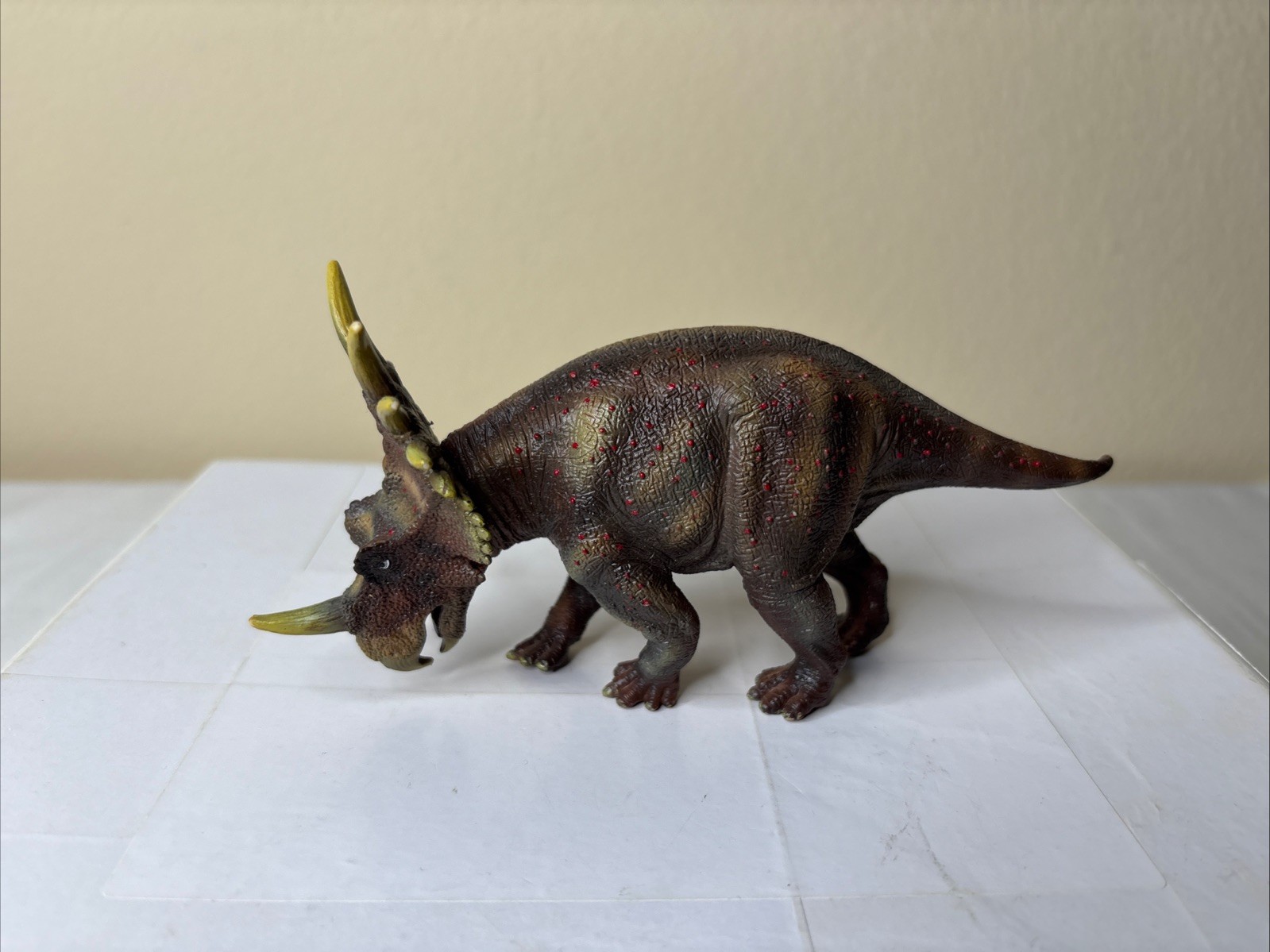 Favorite Collection Styracosaurus Dinosaur Figure Prehistoric Collectible Rare Favorite Collection Styracosaurus Dinosaur Figure Prehistoric Collectible Rare