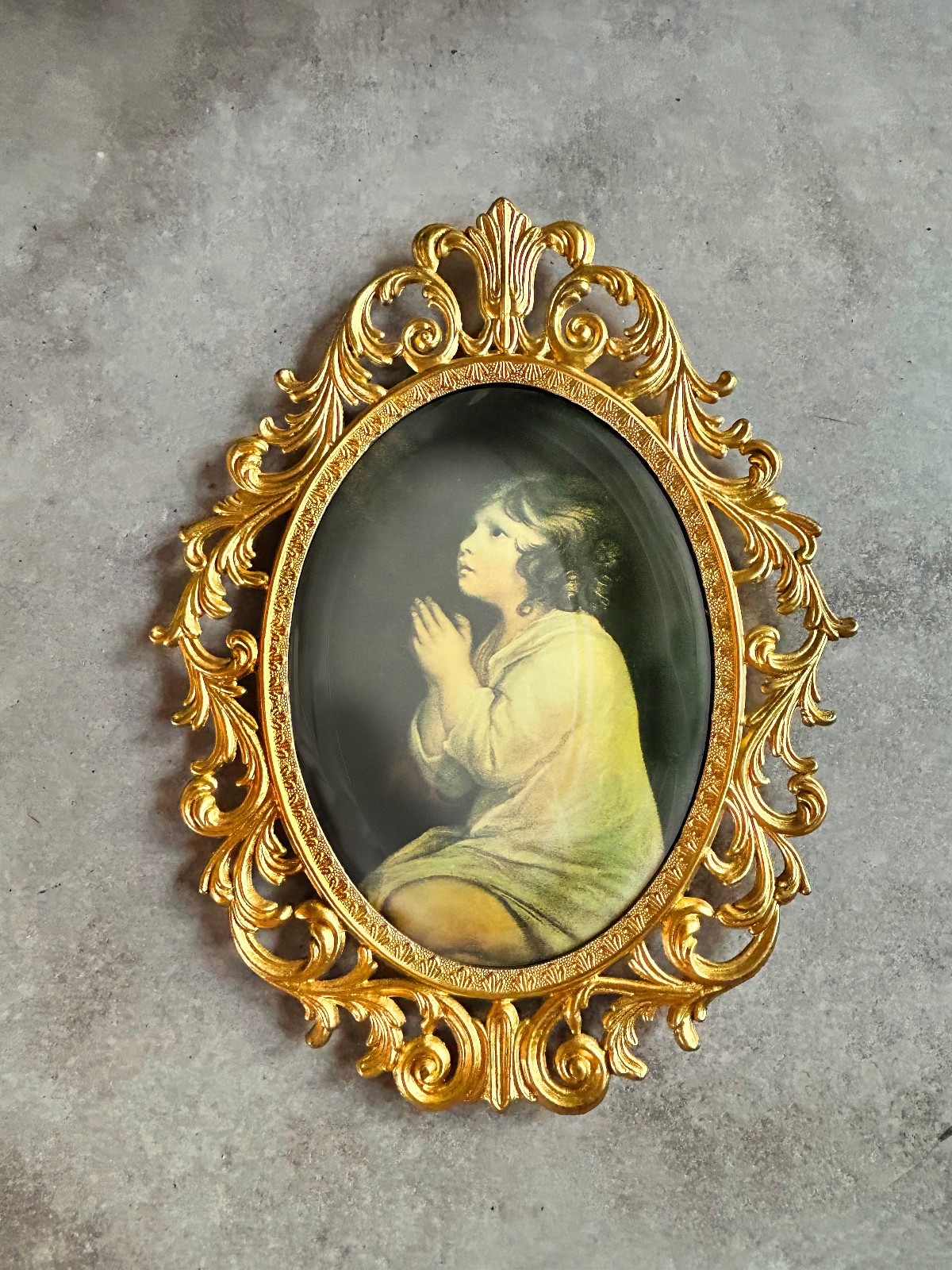 Vintage Ornate Gold Tone Oval Frame Convex Bubble Glass Praying Child 13x10