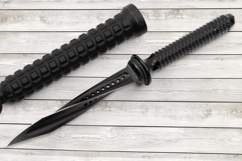 HANDMADE JAGDKOMMADO TRIPLE TWISTED TRI BLADED SPECIAL FORCE BLACK KNIFE