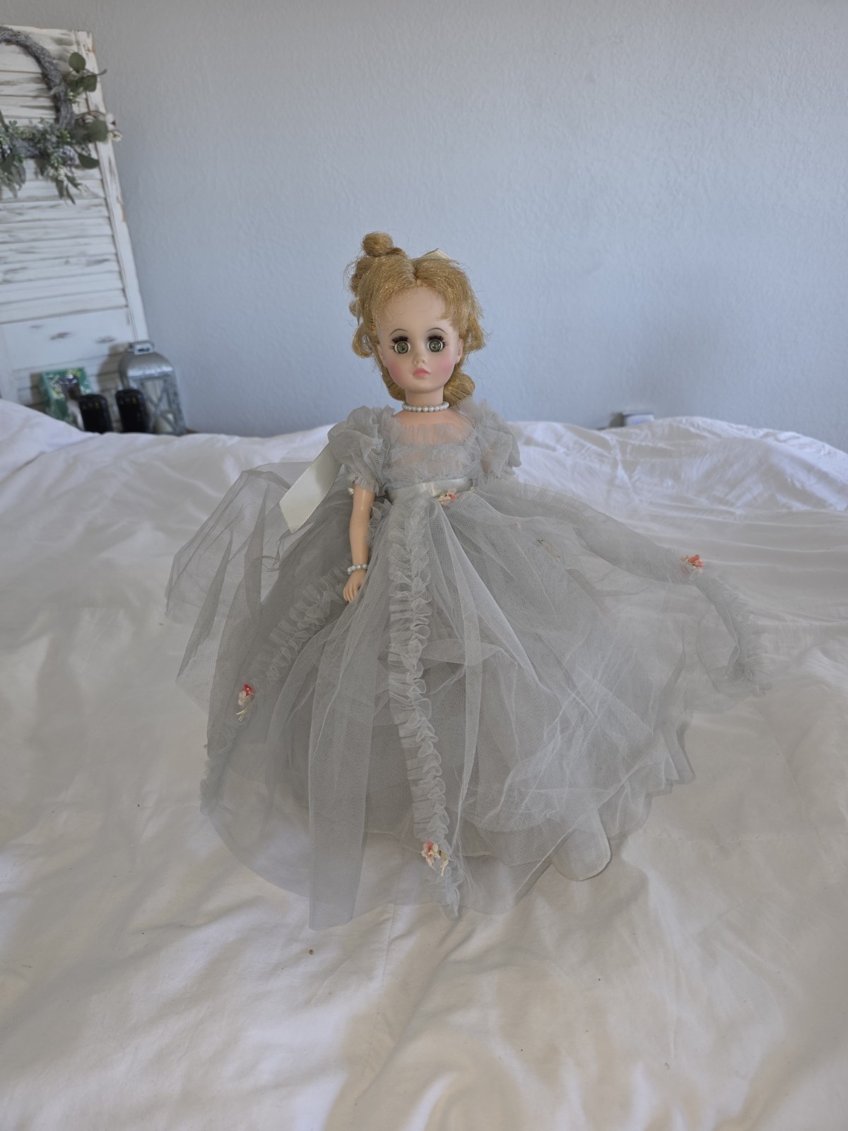 Vintage Madame Alexander Elise Doll 17' Vintage Madame Alexander Elise Doll 17'