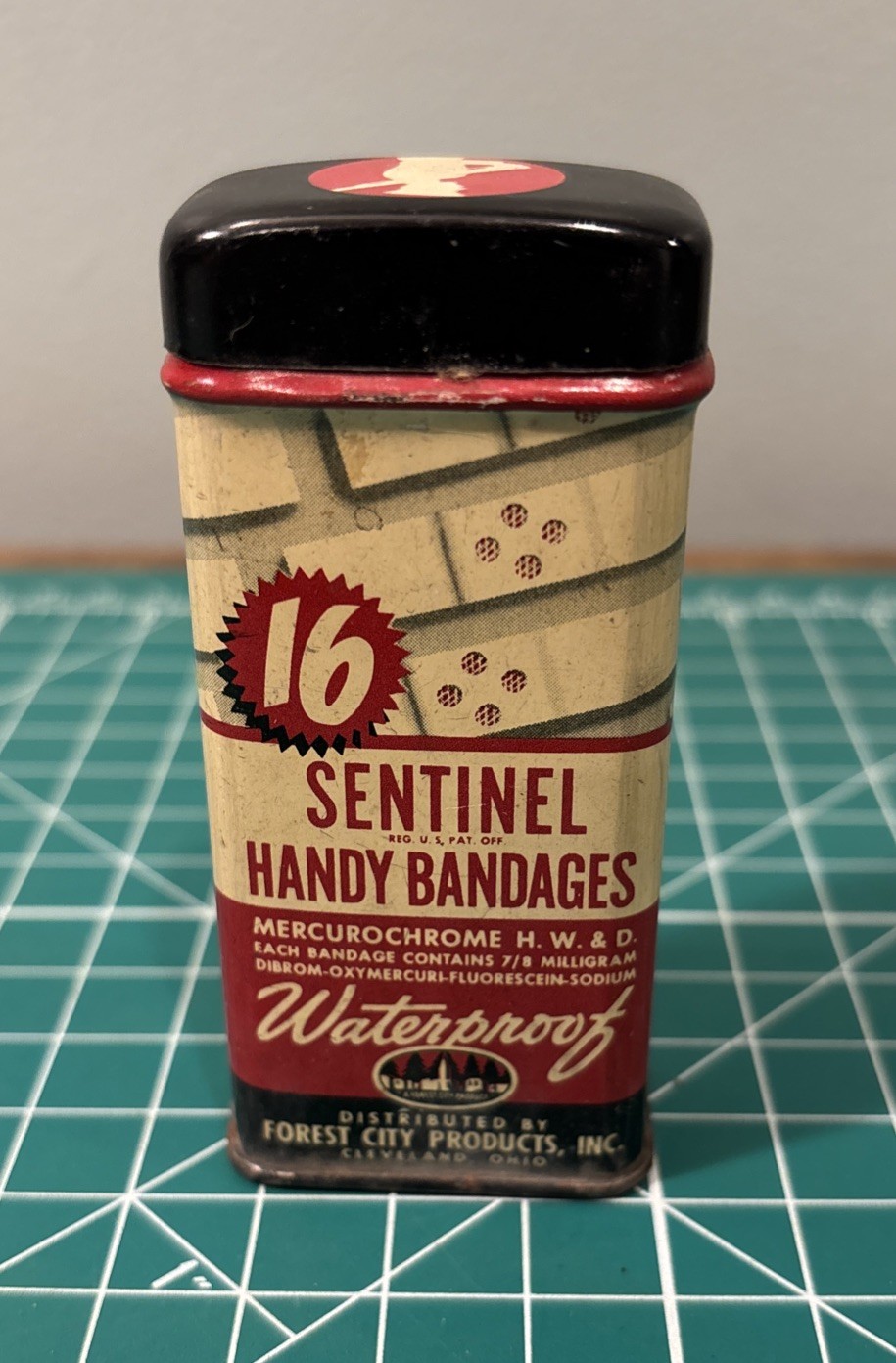 Vintage Sentinel Handy Bandages Medical Tin