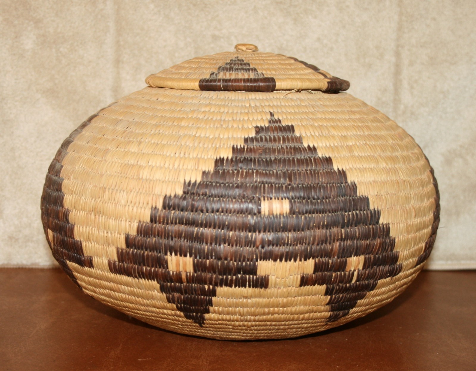 Authentic Zulu Lidded Basket – African Tribal Art – Handwoven Ilala Palm