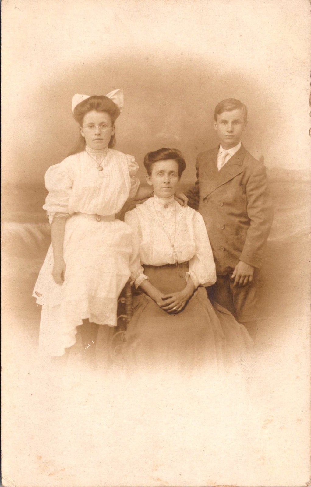 RPPC Three Young People Studio Portrait Vintage Postcard 4P24-28 RPPC Three Young People Studio Portrait Vintage Postcard 4P24-28