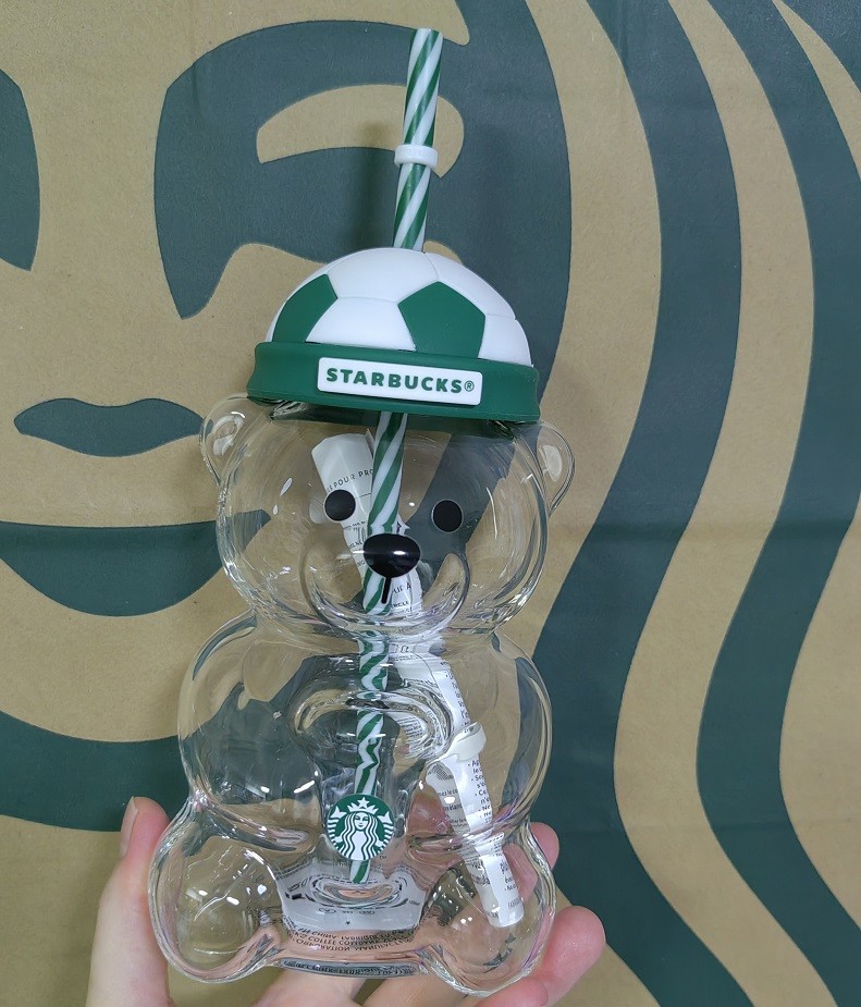2026 Starbucks FIFA World Cup Bearista Bear Straw Cup With Football Cap Lid 20oz 2026 Starbucks FIFA World Cup Bearista Bear Straw Cup With Football Cap Lid 20oz