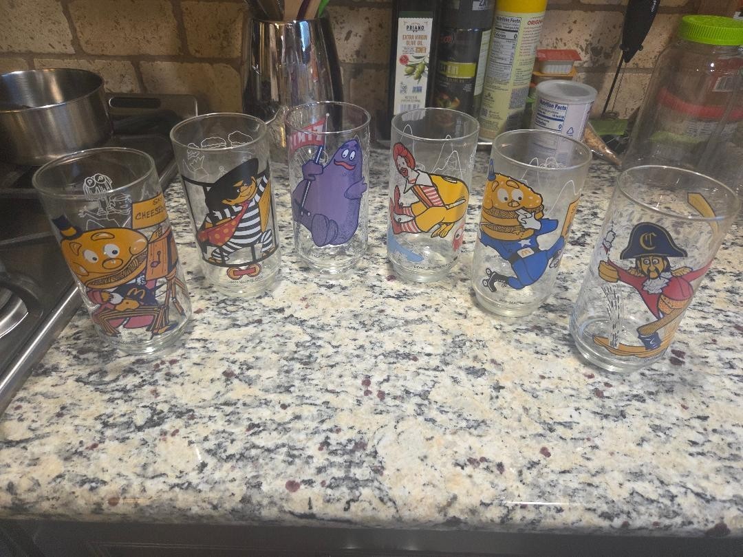 Vintage 1977 McDonald\'s Action series Glasses. Complete set of 6. Never Used. Vintage 1977 McDonald\'s Action series Glasses. Complete set of 6. Never Used.