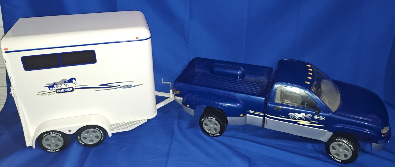 Vintage 2002 Breyer Horse Trailer +  Round Up Dually Pickup Truck Show Horses