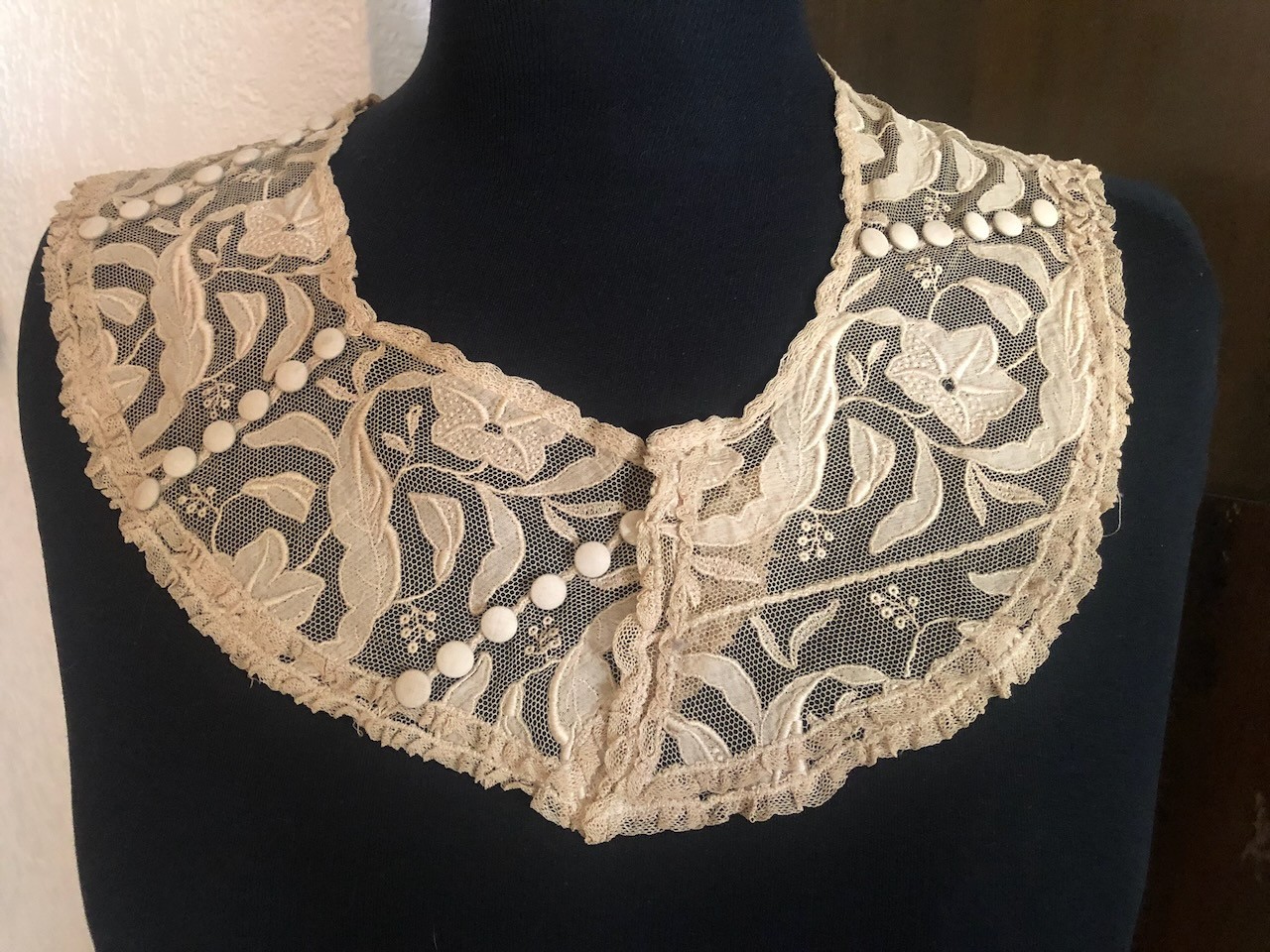Antque Brussels Point de Gaze Lace Collar Buttons Victorian Wedding Antque Brussels Point de Gaze Lace Collar Buttons Victorian Wedding
