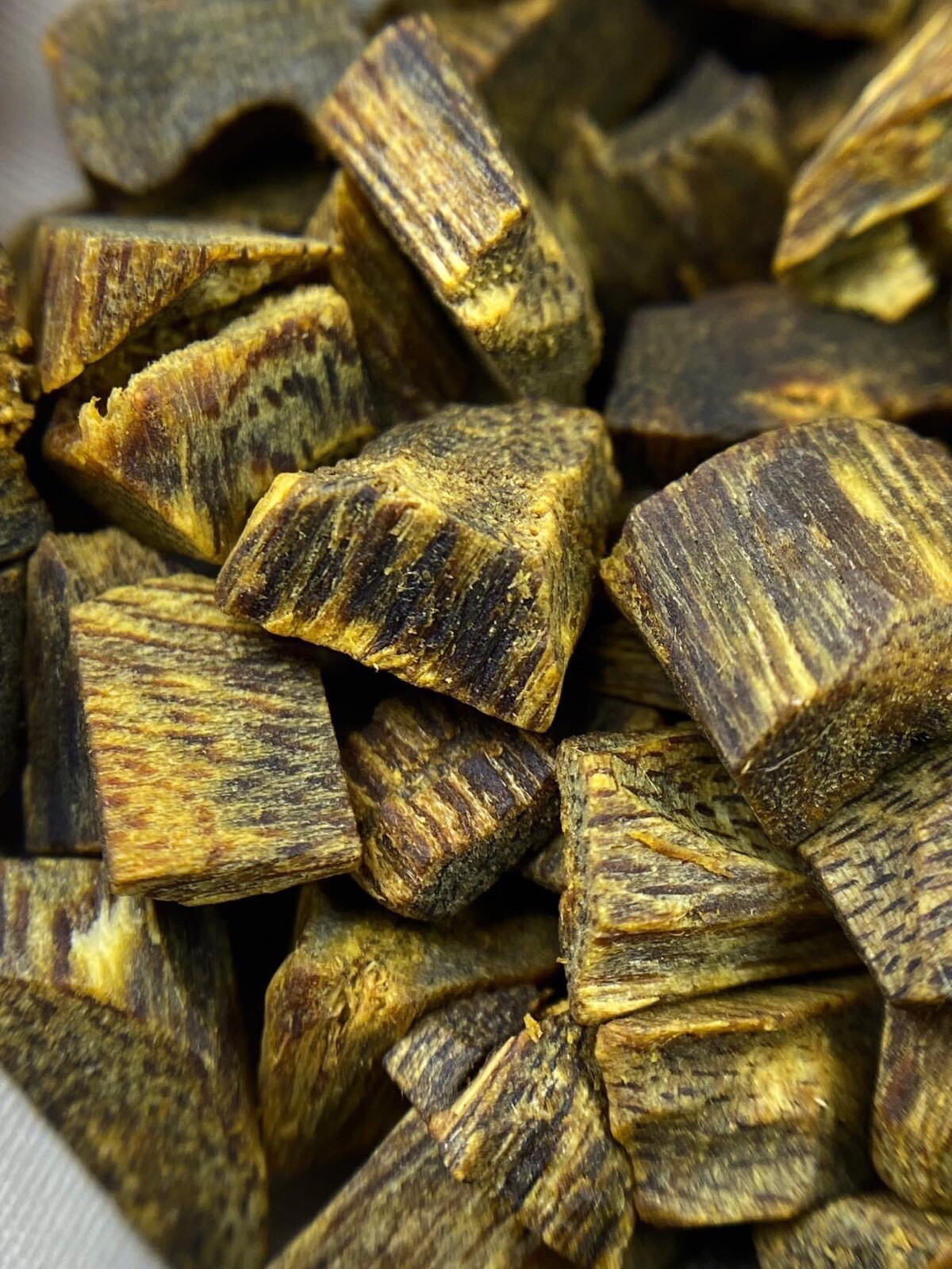 Old White Kynam Agarwood Chunks | Sinking KyNam Incense Wood | 10G Premium Grade Old White Kynam Agarwood Chunks | Sinking KyNam Incense Wood | 10G Premium Grade