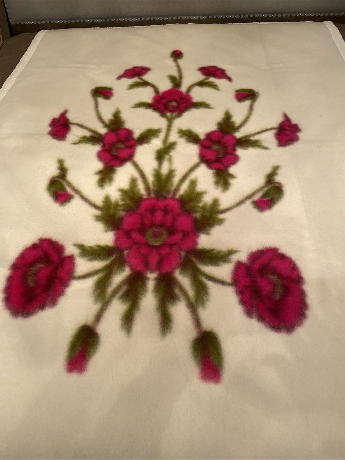 Pure Wool Blanket – Vintage Greek Granny Blanket Ivory &Flower Fuchsia Pristine Pure Wool Blanket – Vintage Greek Granny Blanket Ivory &Flower Fuchsia Pristine