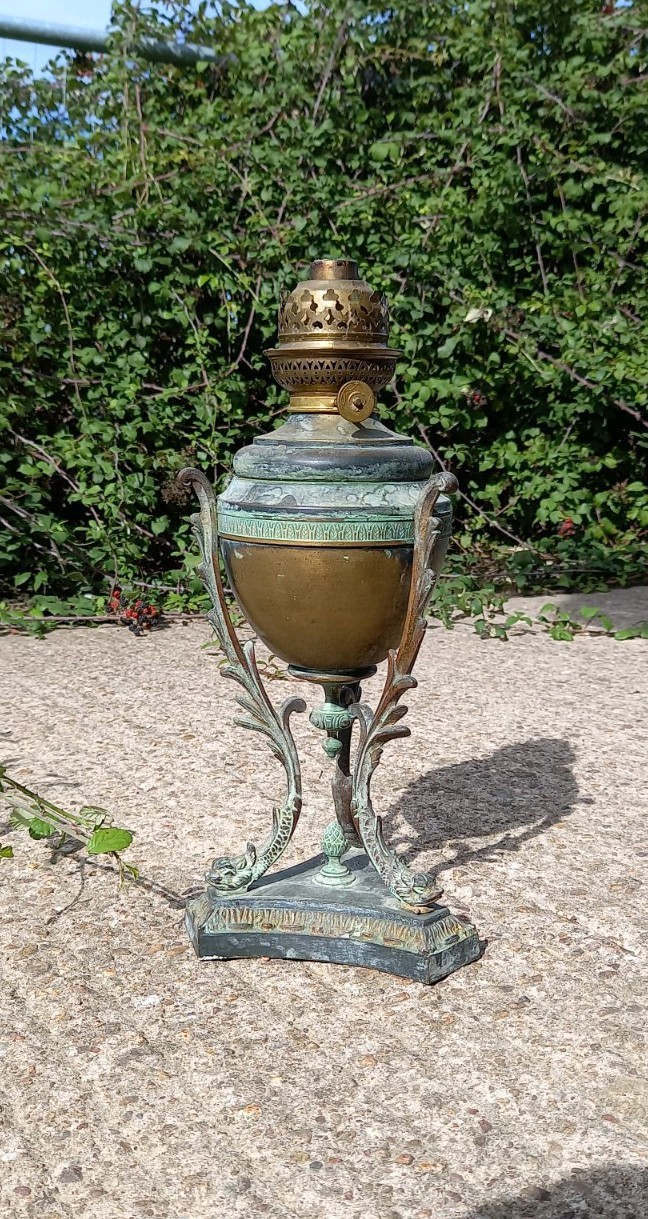 Antique Victorian Metal Trifoil Oil Lamp Needing Some Love Antique Victorian Metal Trifoil Oil Lamp Needing Some Love