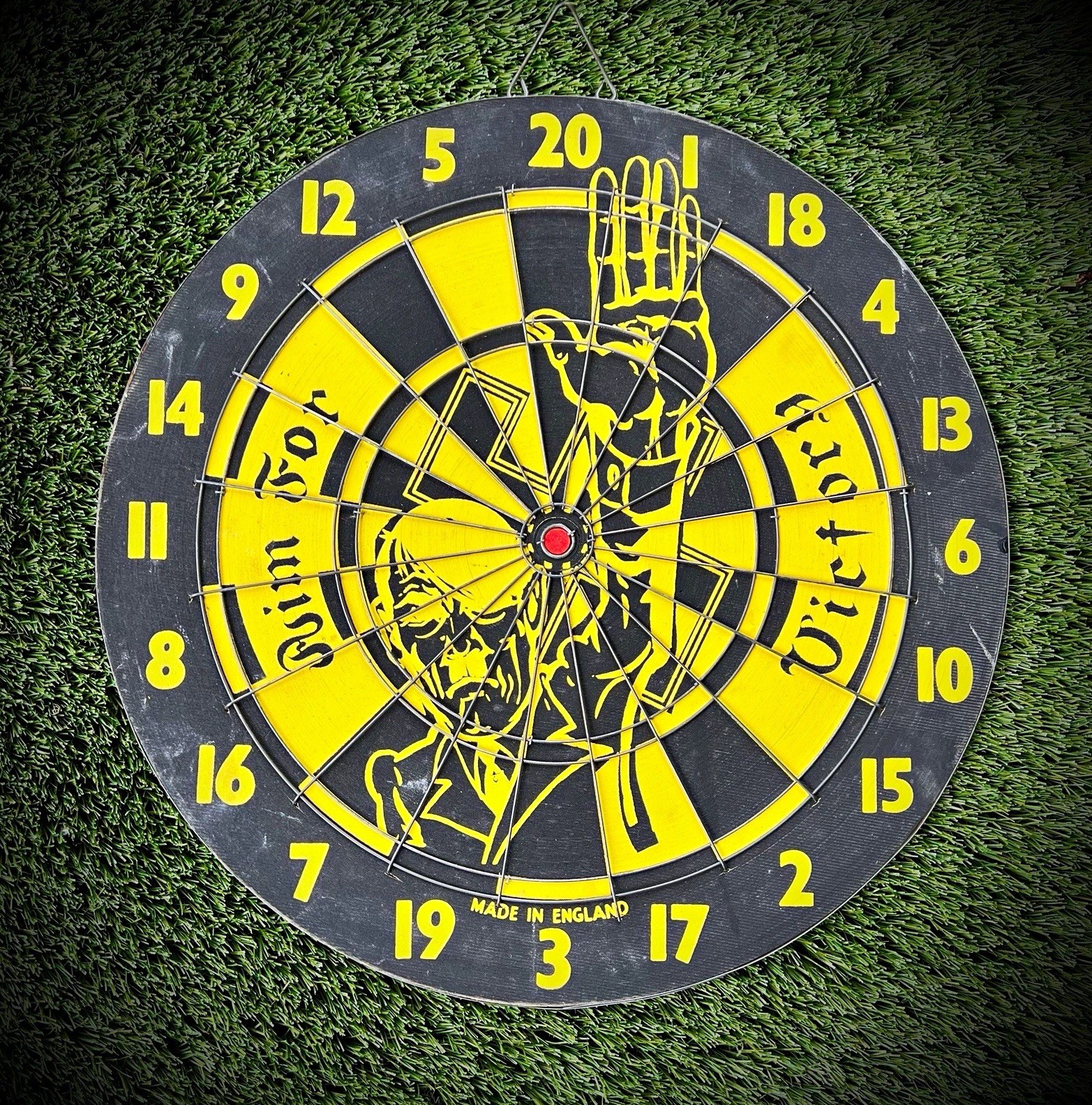 Vintage Double-Sided Anti Nazi Dartboard WW2 Featuring A.H. Waving Vintage Double-Sided Anti Nazi Dartboard WW2 Featuring A.H. Waving