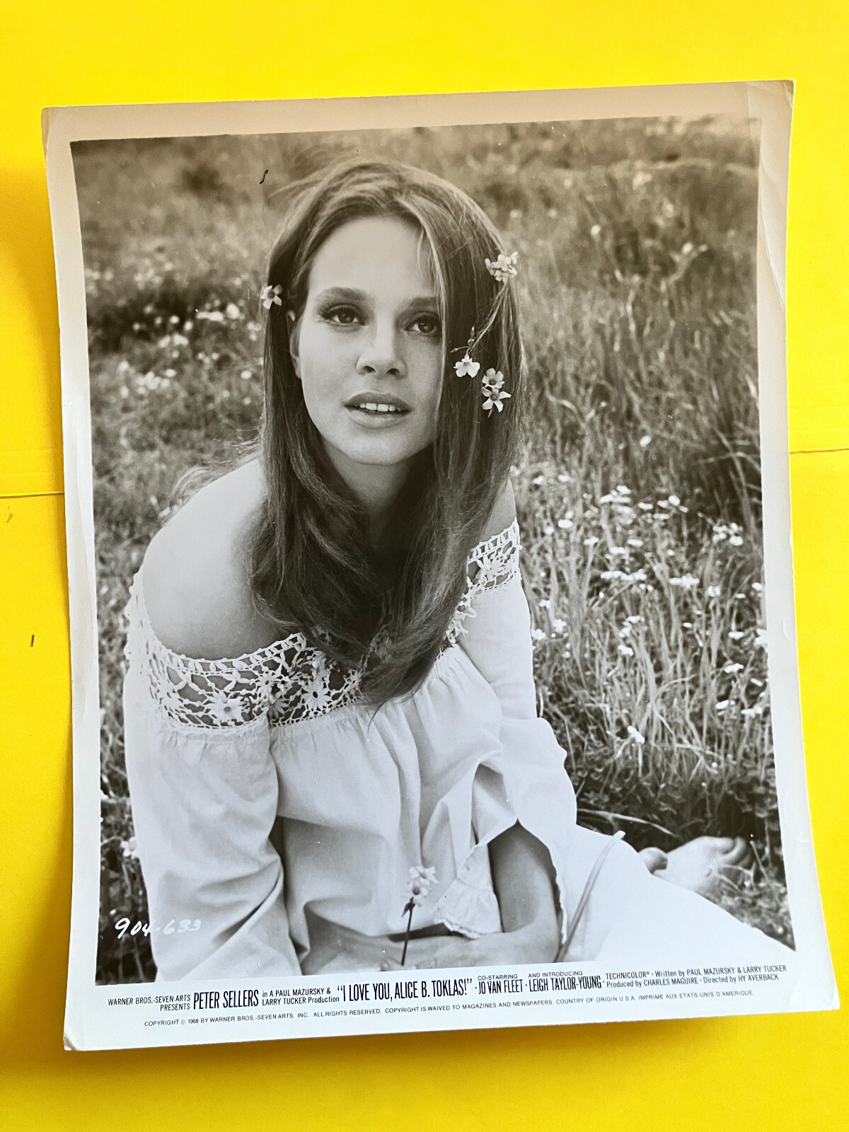 Leigh Taylor Young 8x10\