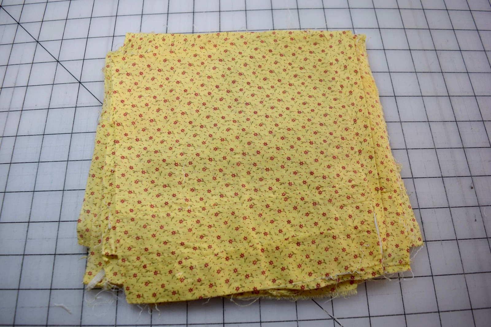4462  27 pieces antique 1940\'s  yellow  floral calico, faded