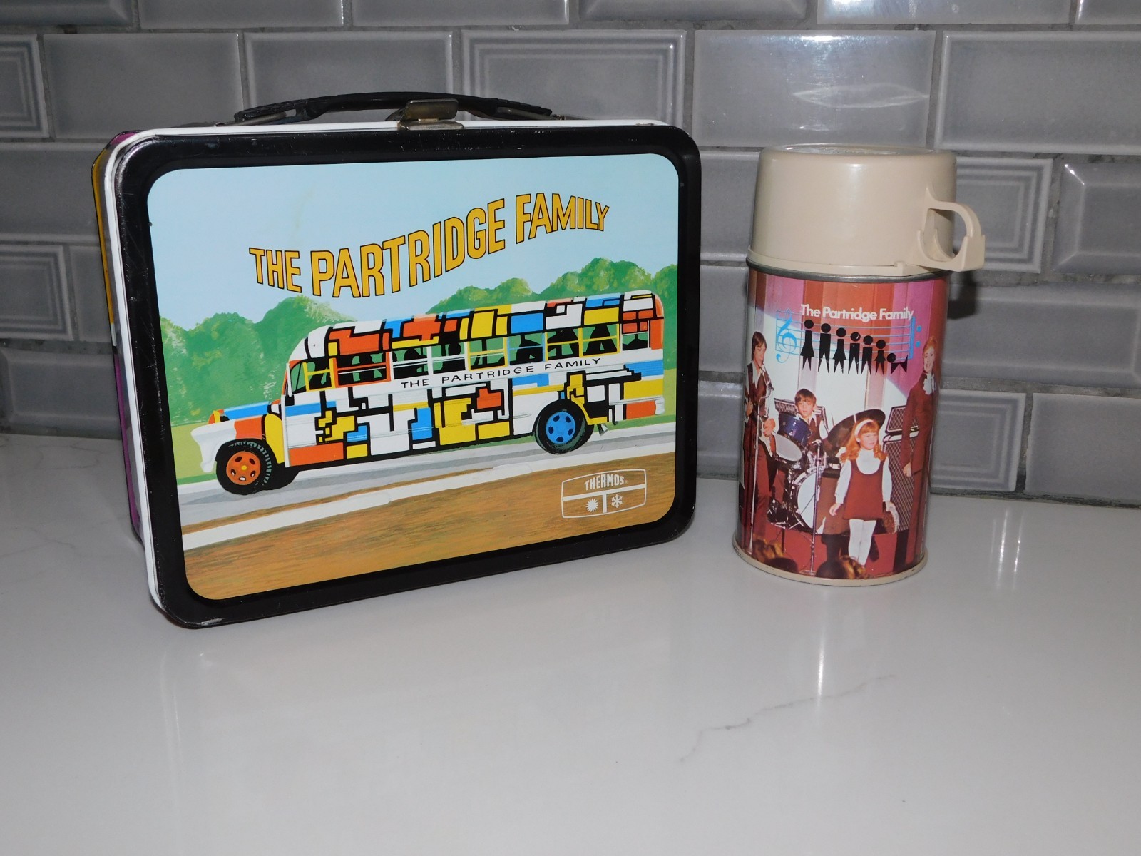 VTG 1971 THE PARTRIDGE FAMILY METAL LUNCH BOX W ORIGINAL THERMOS METAL ~NICE