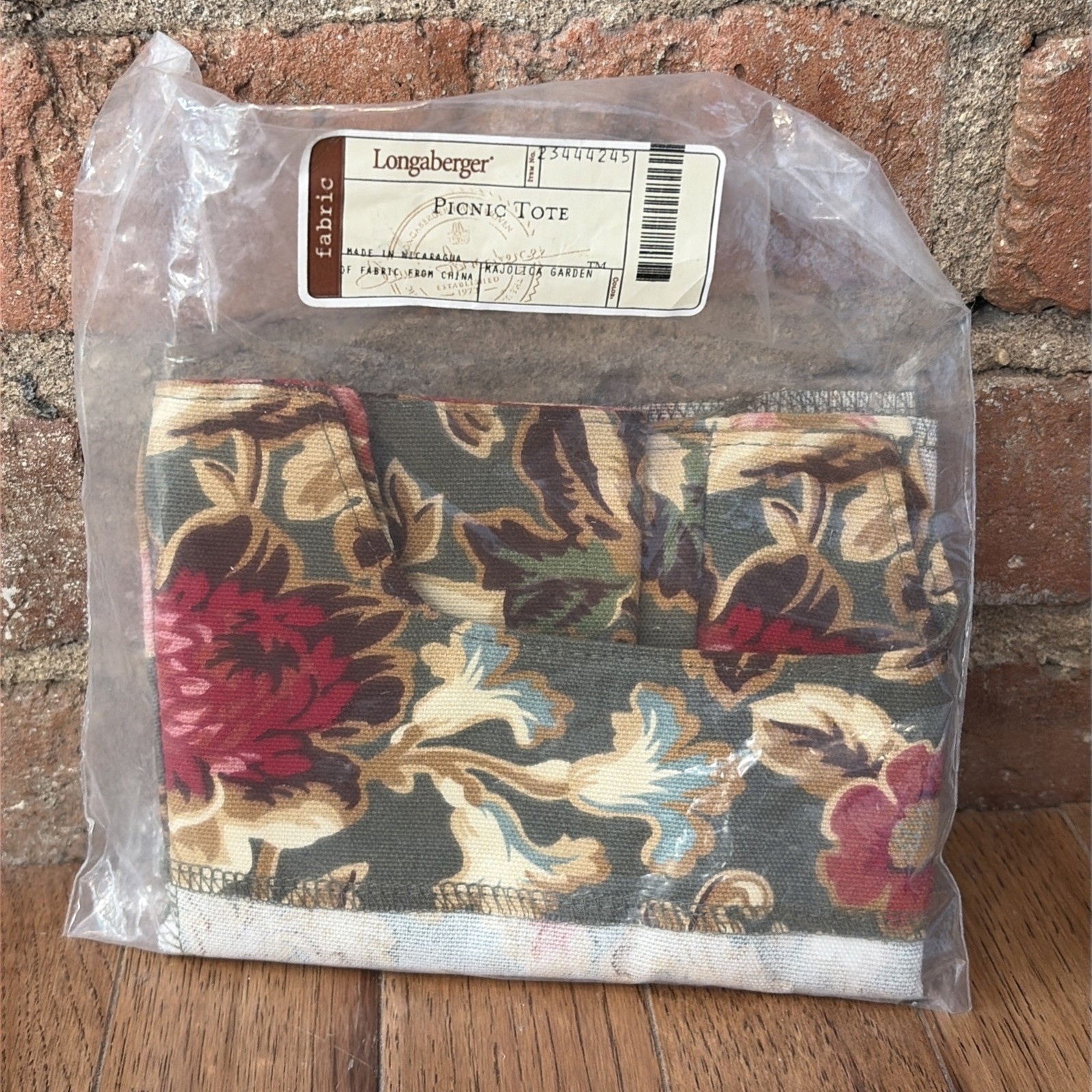 Longaberger Majolica Garden Picnic Tote Basket Liner #23444245 Longaberger Majolica Garden Picnic Tote Basket Liner #23444245