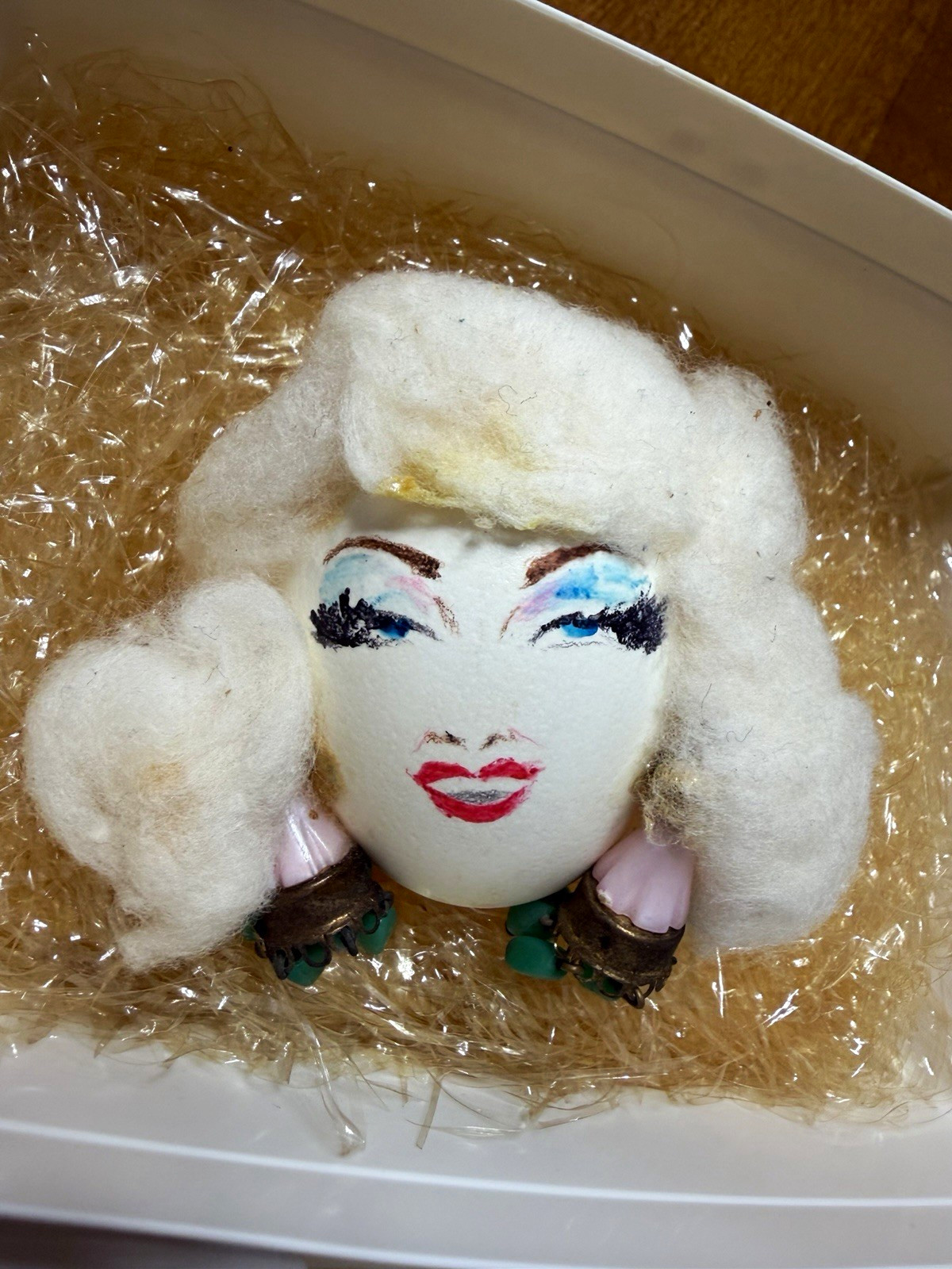 ✨Rare Mae West Estate Hand-Painted Egg Ornament Walt Disney w/ COA 1994 ✨Rare Mae West Estate Hand-Painted Egg Ornament Walt Disney w/ COA 1994