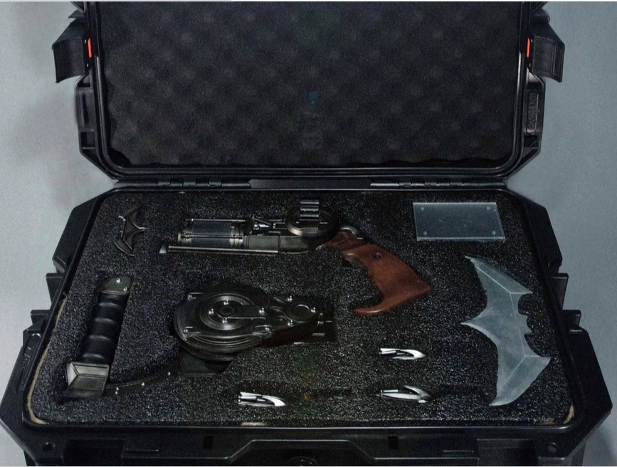 Z Studio Batman Weapon Replica Collection IN STOCK Painted 1/1 Lifesize New Z Studio Batman Weapon Replica Collection IN STOCK Painted 1/1 Lifesize New