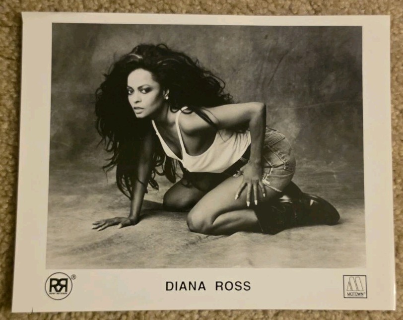 DIANA ROSS MOTOWN RECORD COMPANY PHOTO & PRESS KIT RARE DIANA ROSS MOTOWN RECORD COMPANY PHOTO & PRESS KIT RARE
