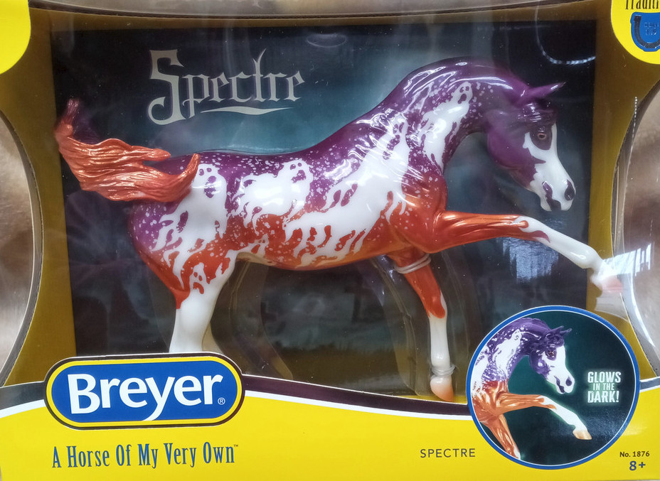 BREYER HORSES #1876 Spectre Halloween Traditional Glow In The Dark Horse NEW