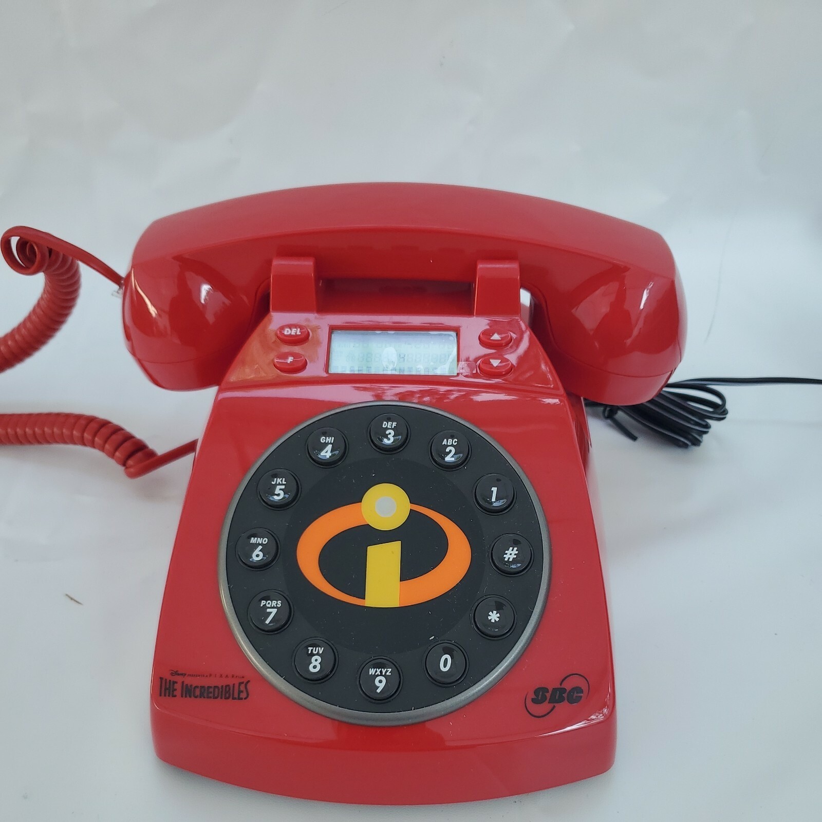 Disney Pixar The Incredibles SBC Red Collector's Phone in Box new mint