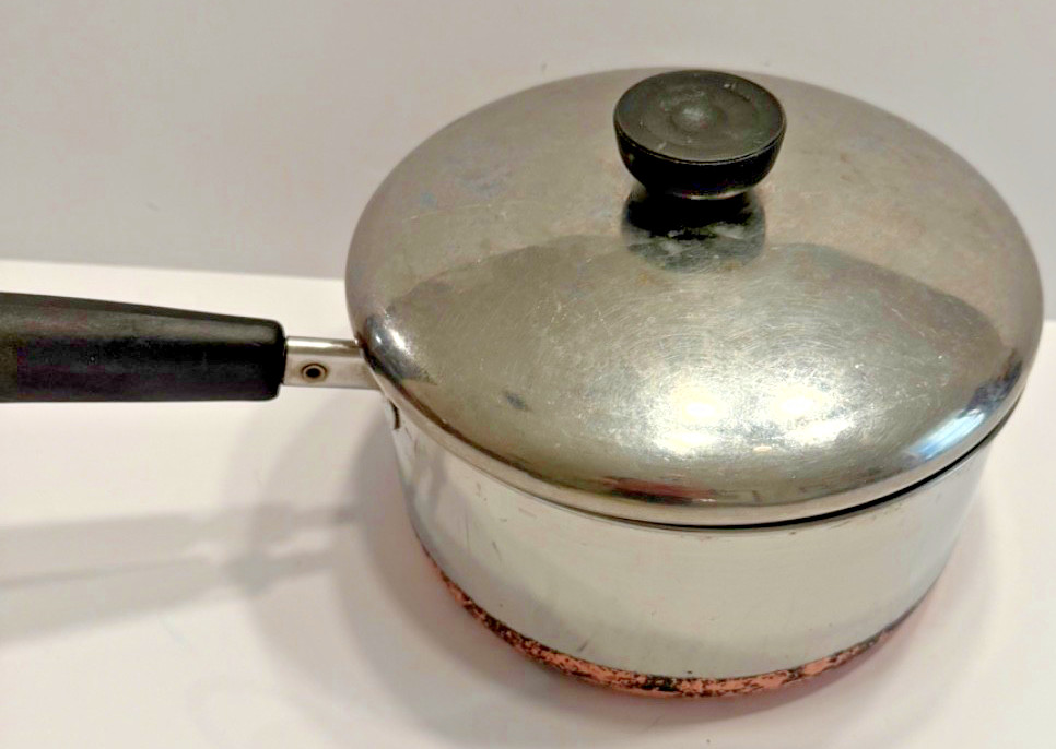 Vintage 1801 Revere Ware 2 Quart Copper Bottom Saucepan With Lid Vintage 1801 Revere Ware 2 Quart Copper Bottom Saucepan With Lid