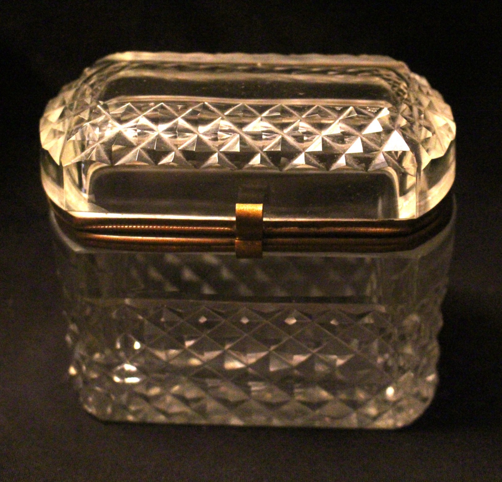 FRENCH BACCARAT STYLE CRYSTAL CASKET FRENCH BACCARAT STYLE CRYSTAL CASKET