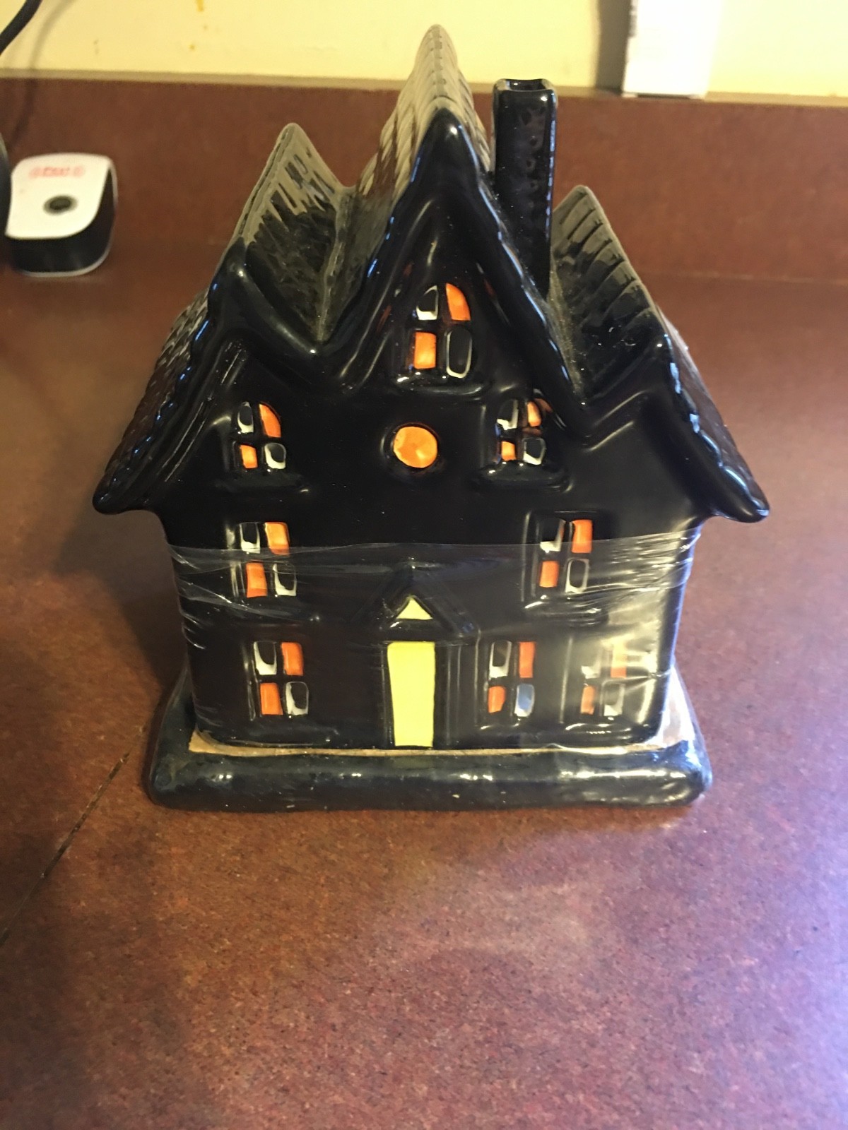 VINTAGE HALLOWEEN HAUNTED HOUSE CERAMIC CANDLE HOLDER THE SAKURA TABLE 1987 NEW