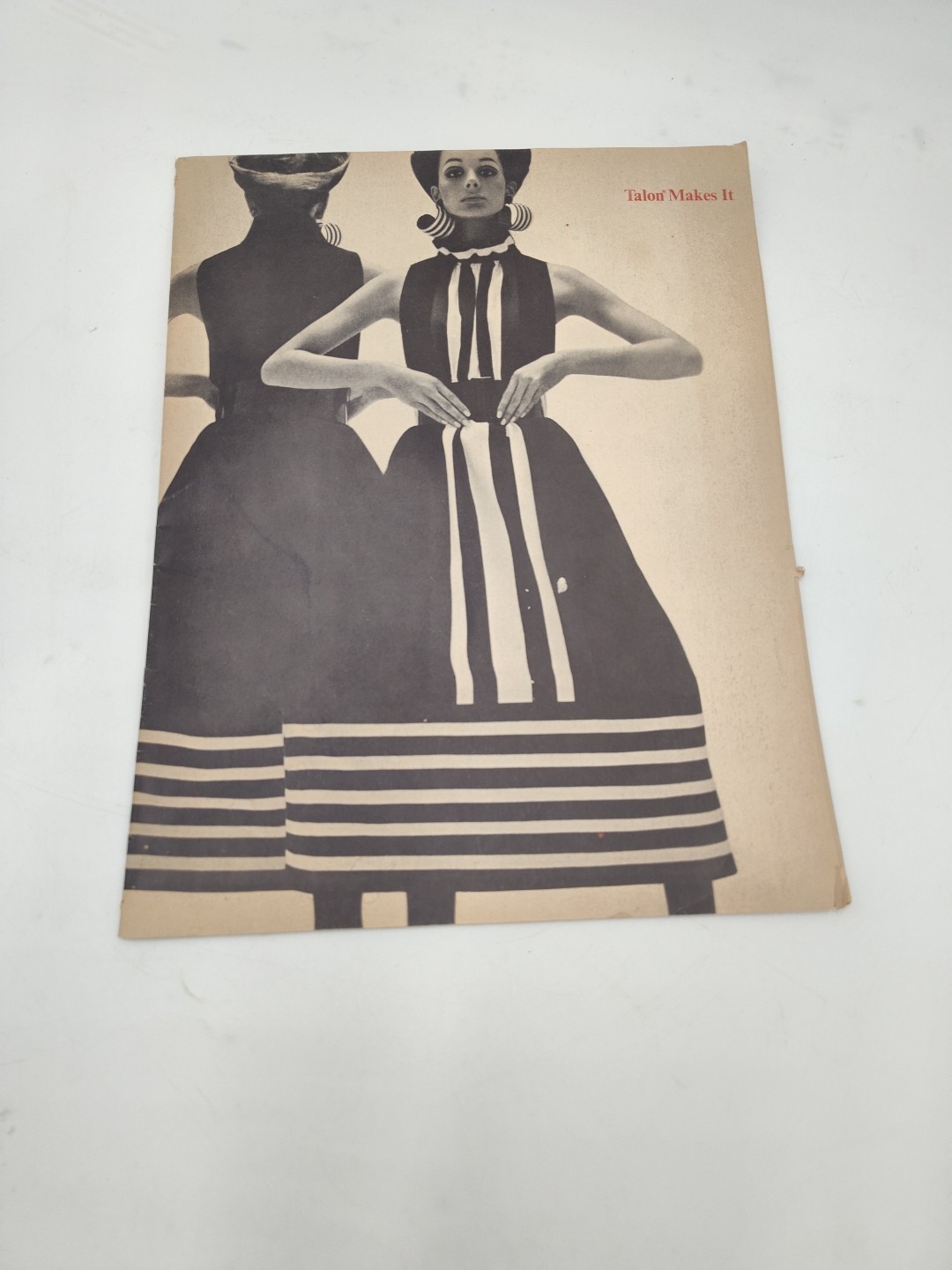 Vintage Talon Makes It 1968 Zipper Sewing Paperback Booklet Vintage Talon Makes It 1968 Zipper Sewing Paperback Booklet