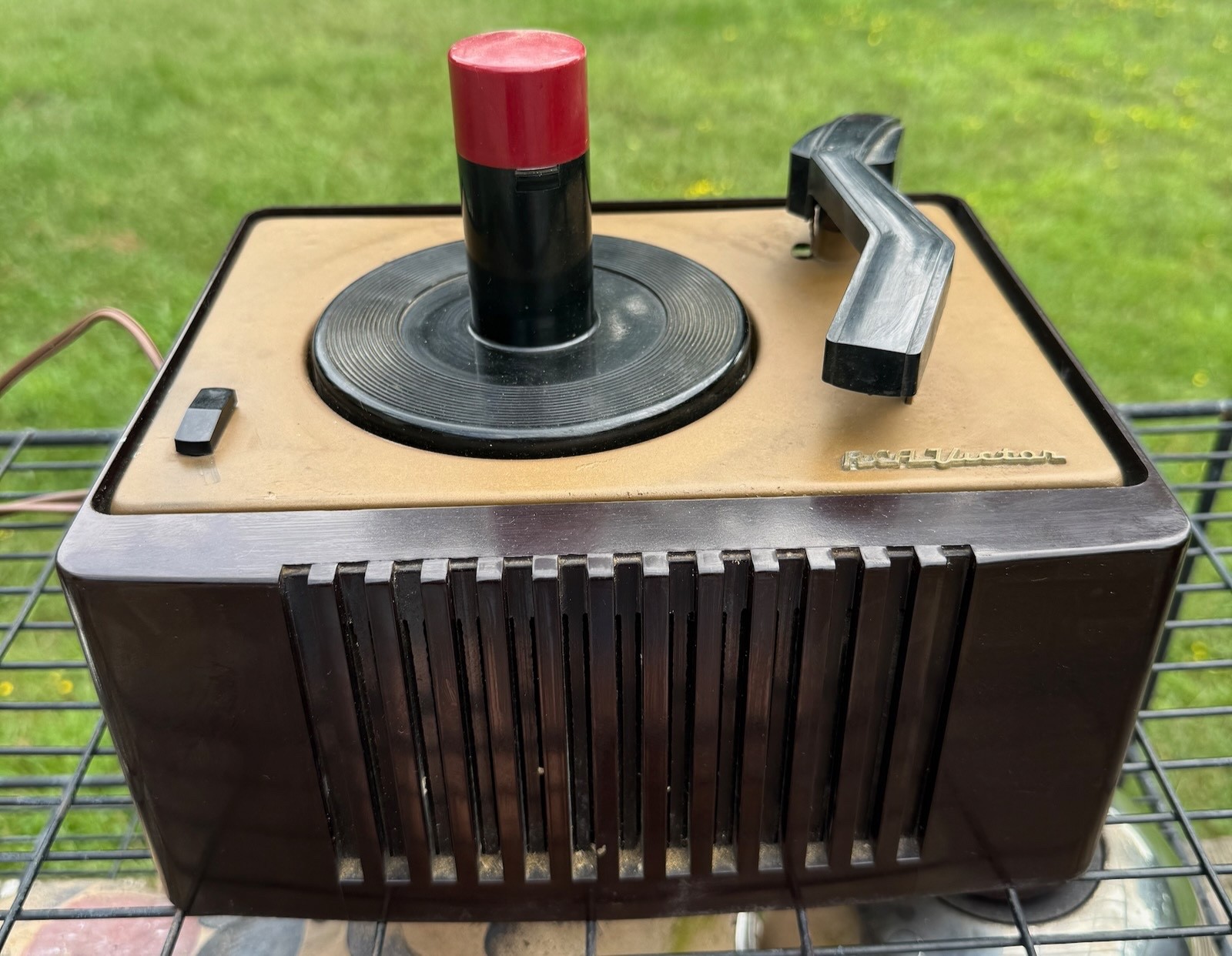 Vintage 1950s RCA Victor Victrola Automatic Phonograph Model 45-EY-2 WORKS AS IS