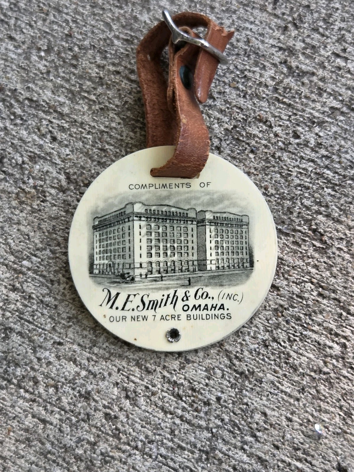RARE 1907 M.E. SMITH CO. Omaha NEBRASKA Celluloid Watch Fob Luggage Fob & Strap