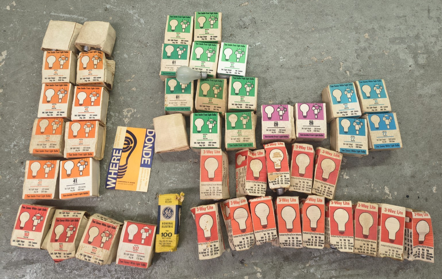 HUGE NOS ComEd Chicago Light Bulbs Lot 76ct 41W 61W 3-Way Snowy White Brochure