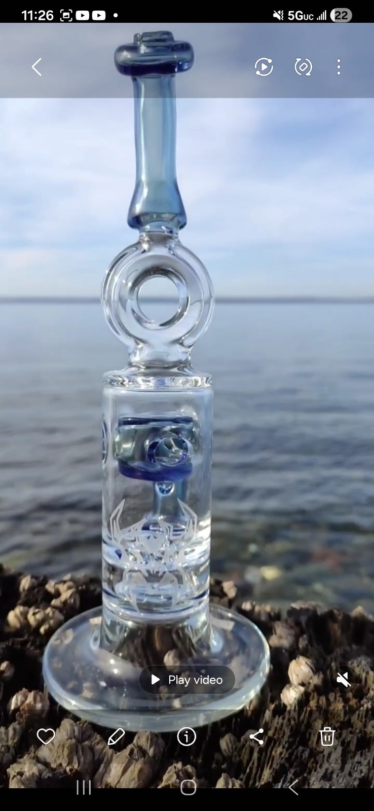 2016 Clear & Blue Glass Rig/Bong 2016 Clear & Blue Glass Rig/Bong