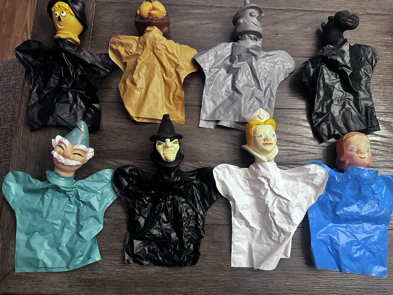 1960's Set of All 8 Wizard of Oz Hand Puppets Procter & Gamble Promo RARE