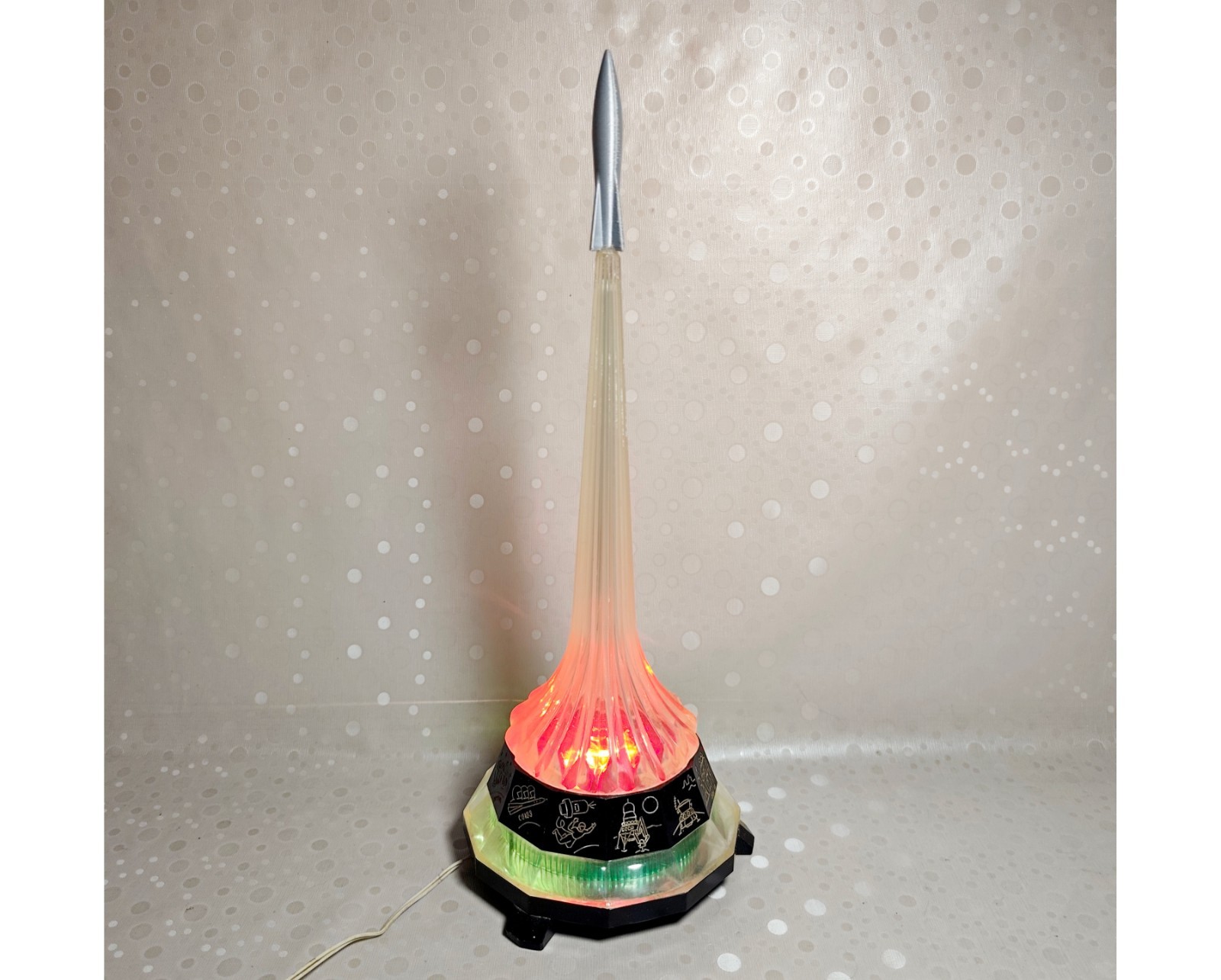 Vintage Space Age Rocket Table Lamp Mid Century Modern Retro Cosmos Night Light Vintage Space Age Rocket Table Lamp Mid Century Modern Retro Cosmos Night Light