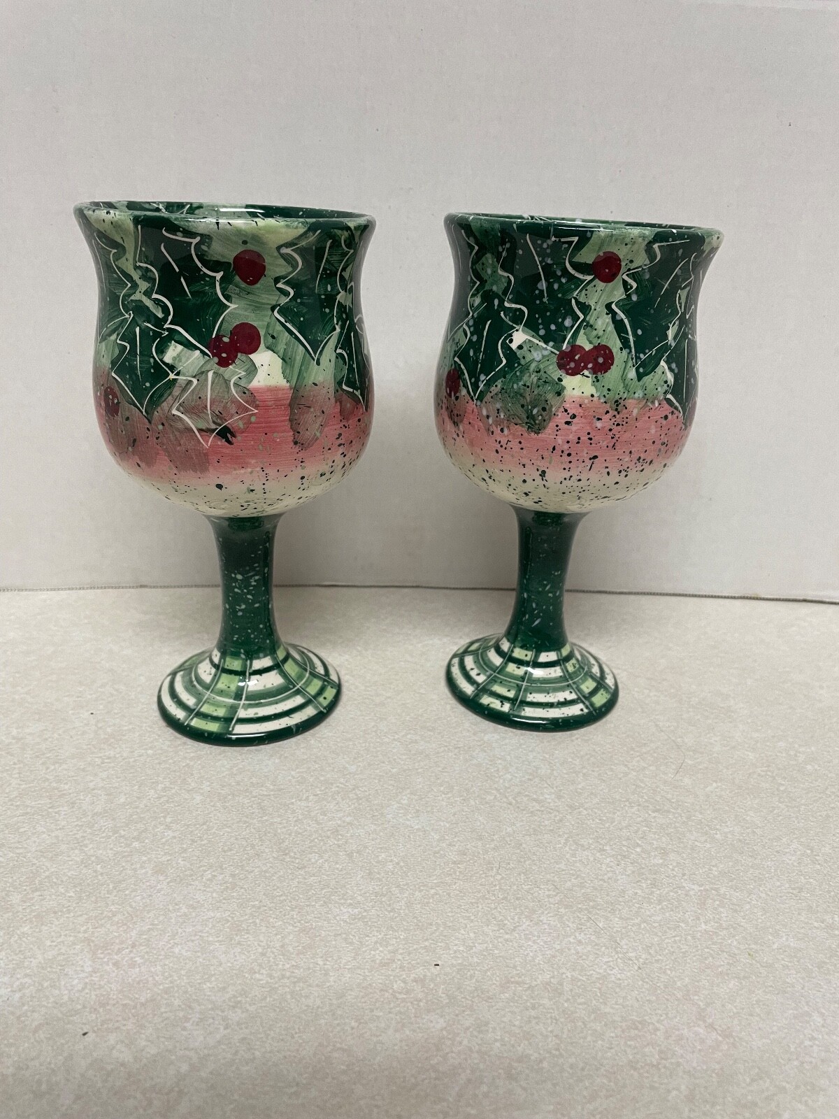 Enesco Julie Ueland 1999 HOLLY BERRY Wine Goblets Set of 2 Christmas Holiday
