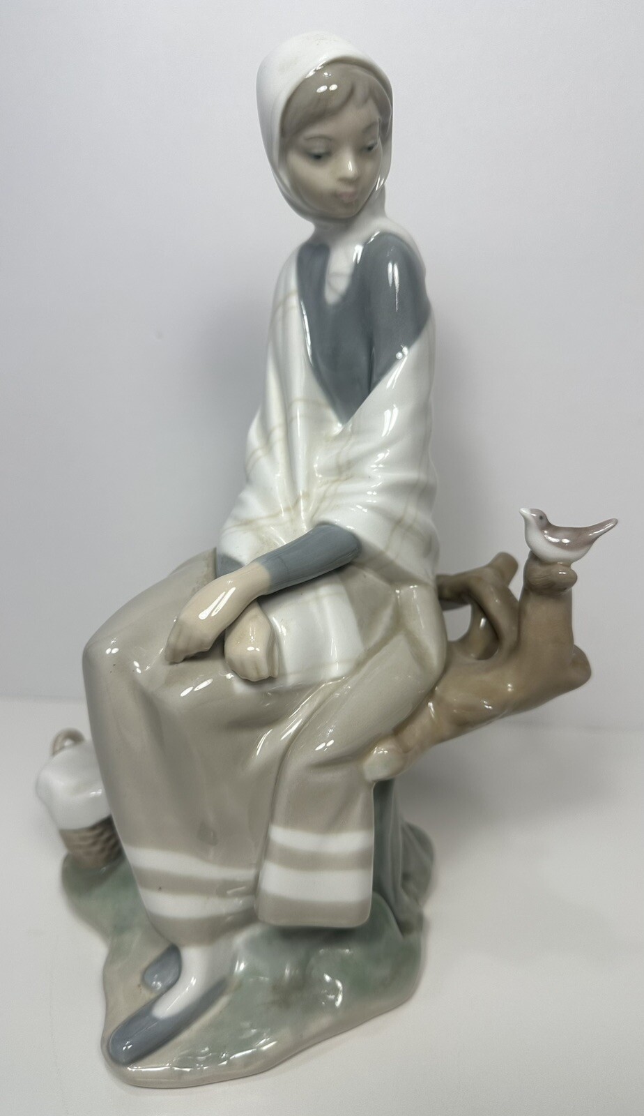 Vintage Lladro Figurine #4576 New Shepherdess, Gloss Finish 10.5\ Vintage Lladro Figurine #4576 New Shepherdess, Gloss Finish 10.5\