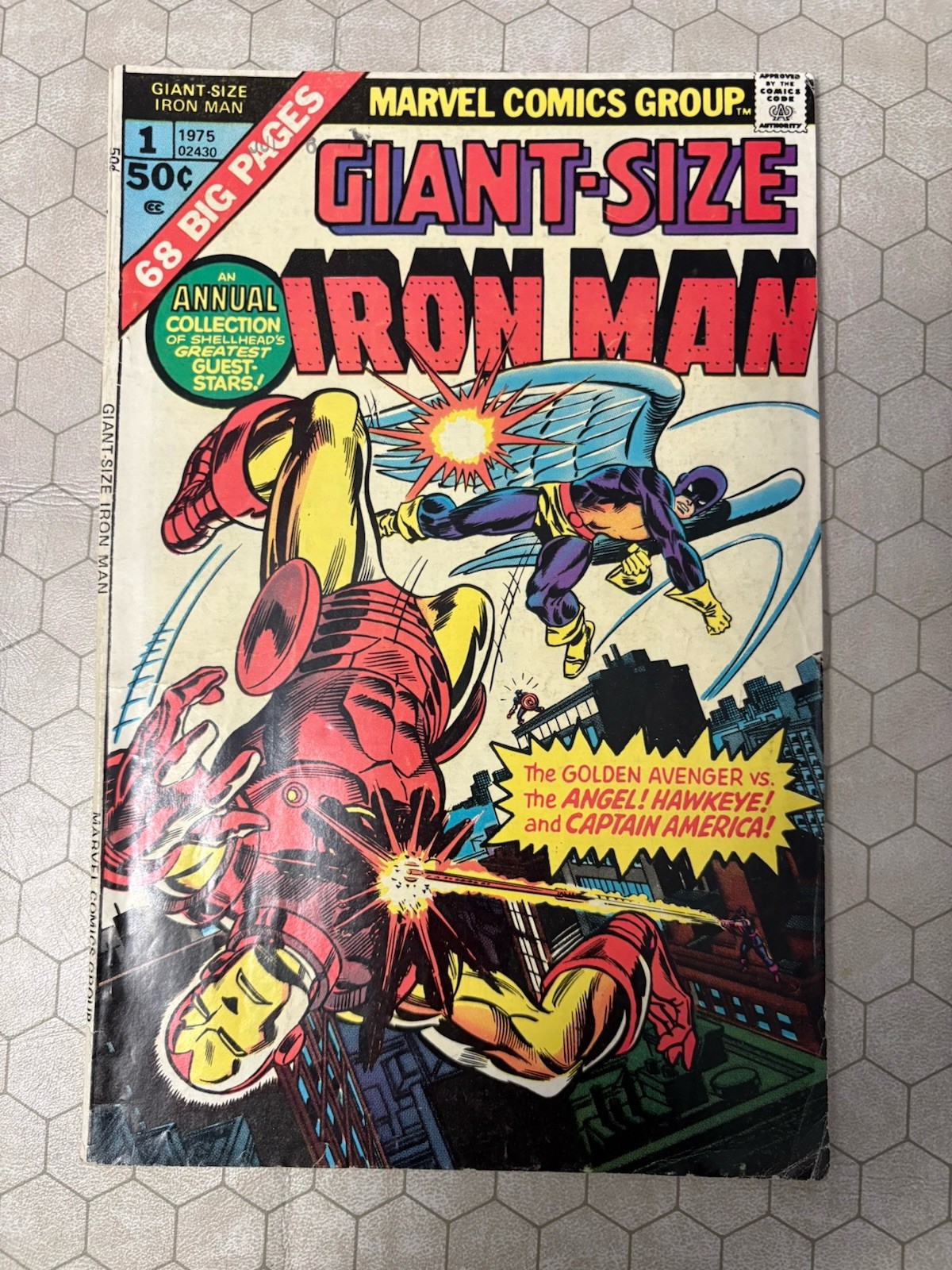 Solid F Copy Of Giant-Size Iron Man #1 Square-bound Book That Is Flat/tight Solid F Copy Of Giant-Size Iron Man #1 Square-bound Book That Is Flat/tight