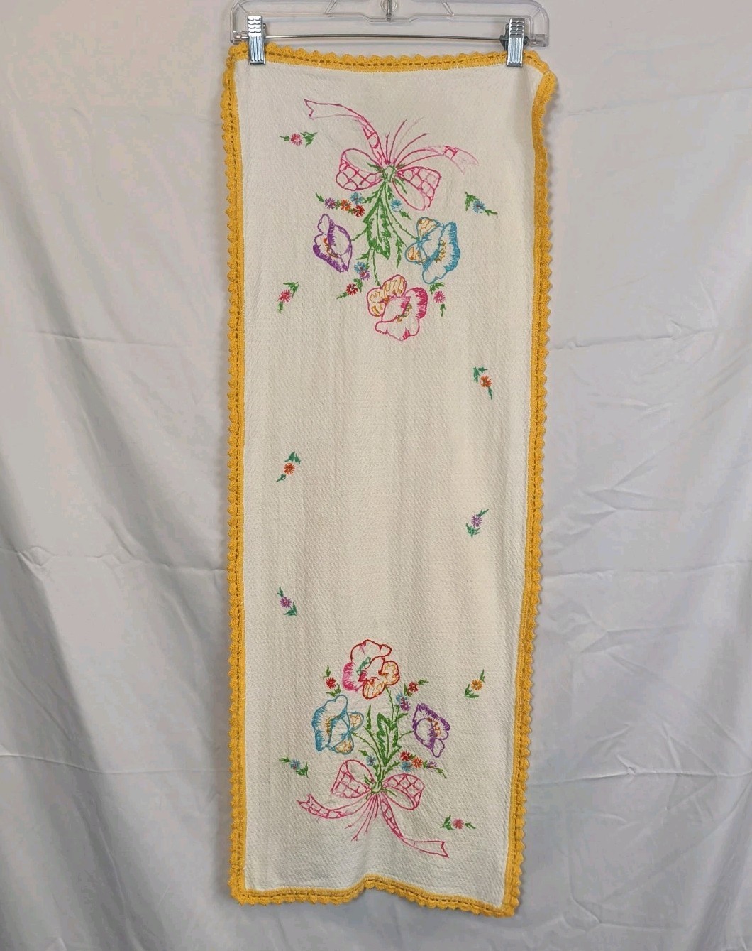 Antique Handmade Floral Bouquet Embroiedred edged Table Runner Size is  40x15