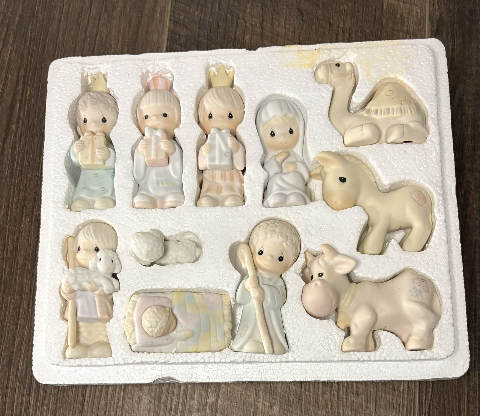 Precious Moments Nativity 12 Pc Set Enesco Porcelain Christmas Figurines Box